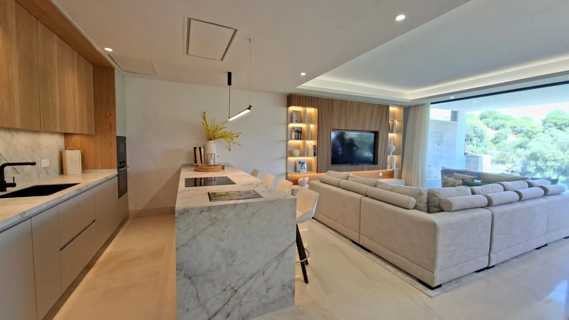 Aloha, apartamento con 2 dormitorios en venta