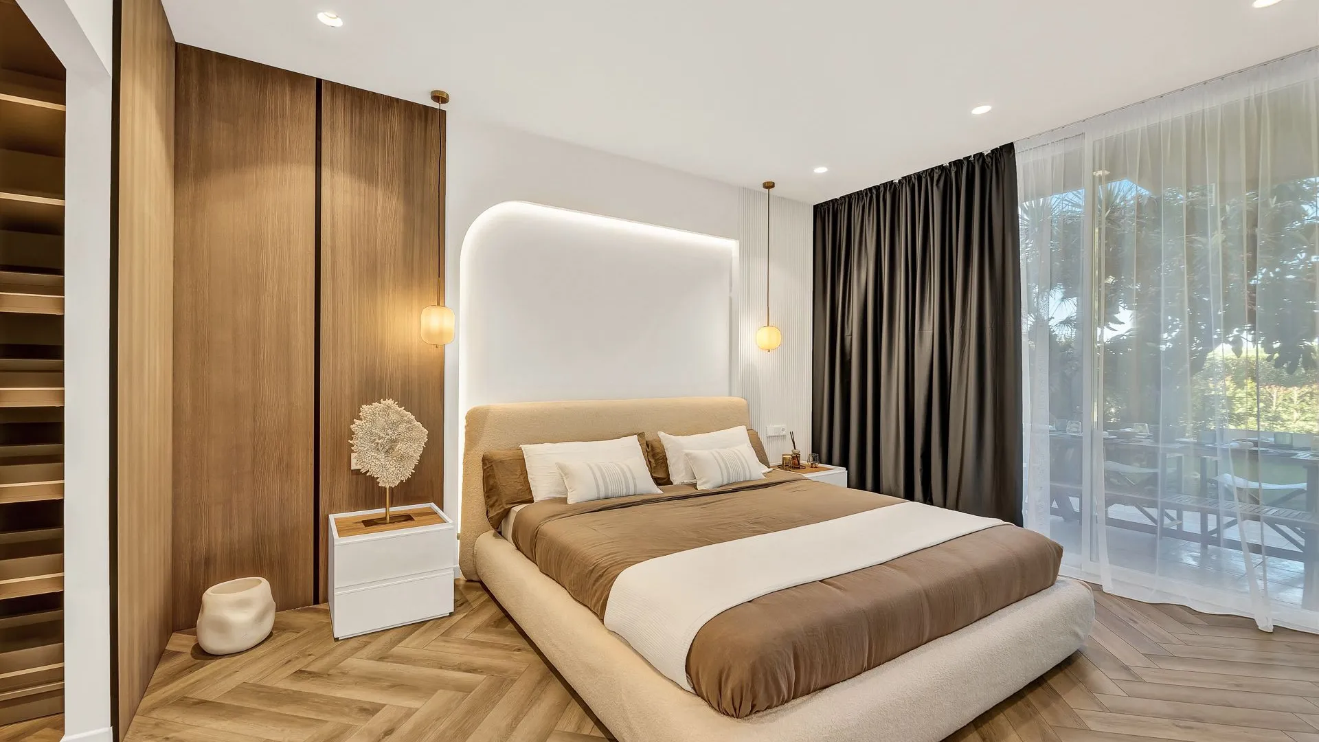 Apartamento planta baja a la venta en Magna Marbella con 3 dormitorios