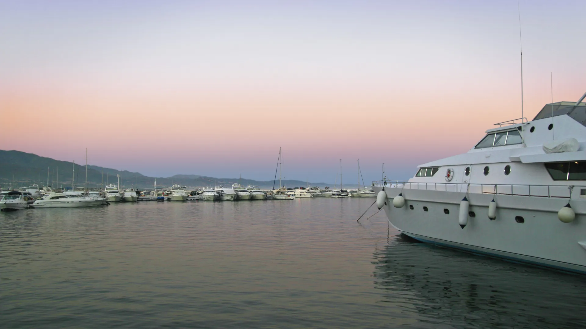 Buy Benahavis apartment with 2 bedrooms
