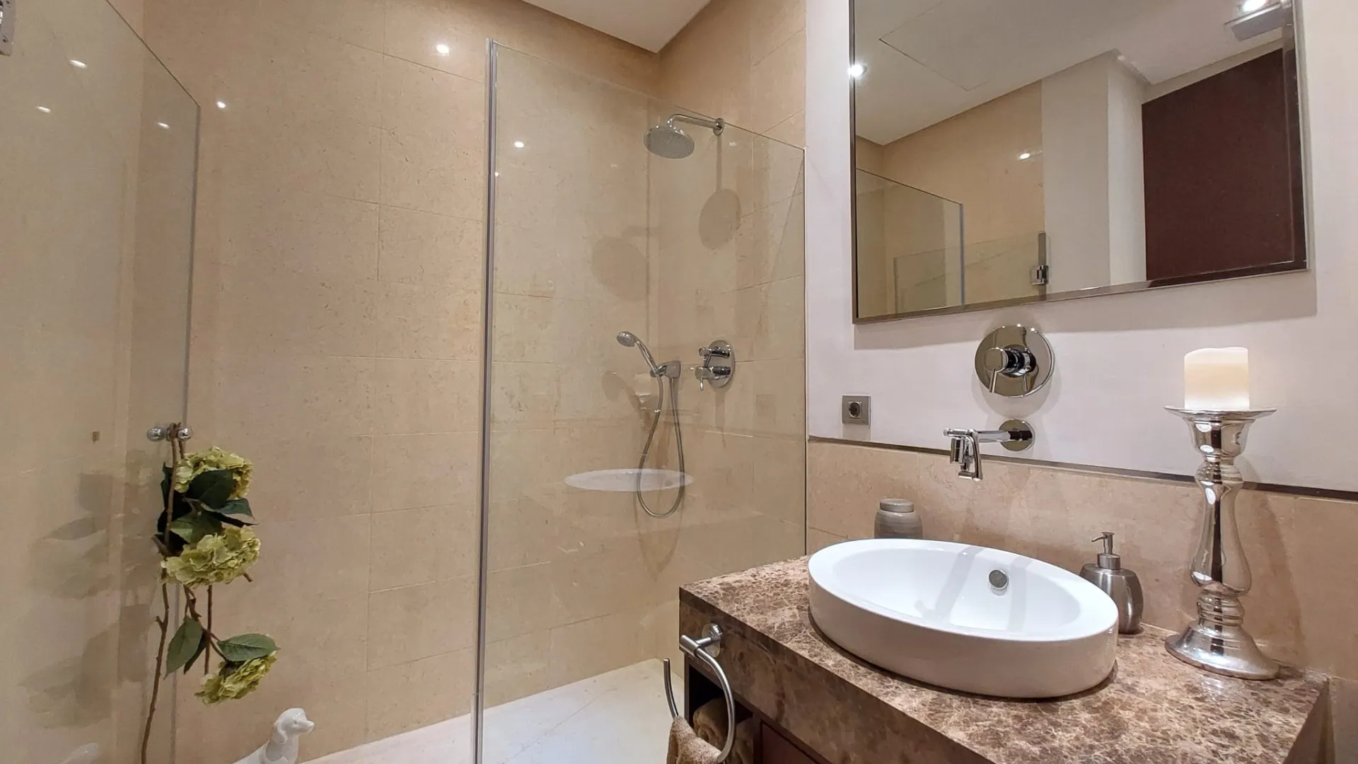Apartamento planta baja con 2 dormitorios en venta en Mirador del Paraiso