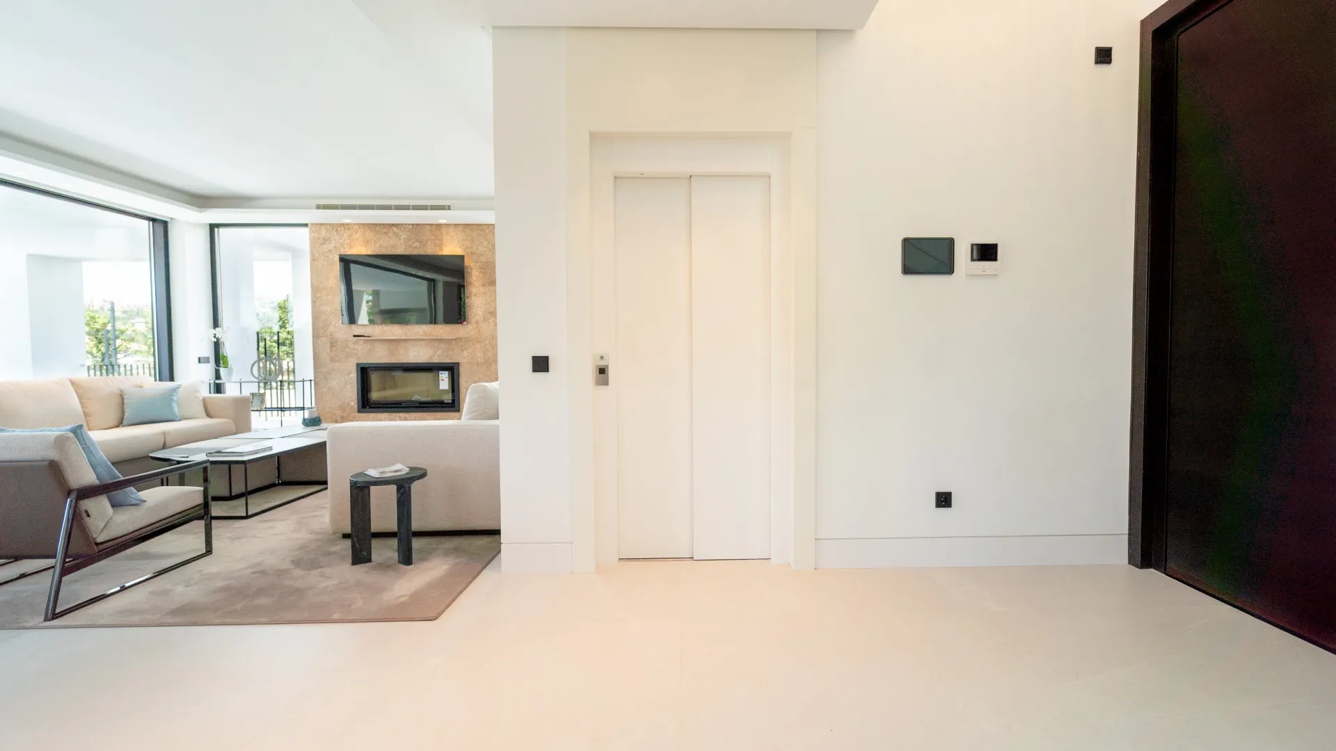 5 bedrooms villa for sale in Los Naranjos Golf