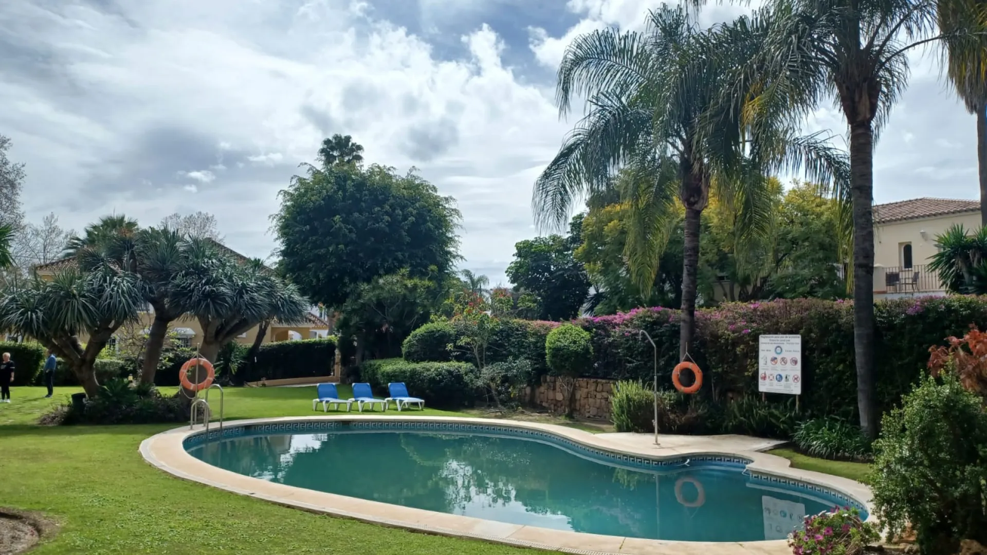 Apartamento en venta con 2 dormitorios en Guadalmina Alta