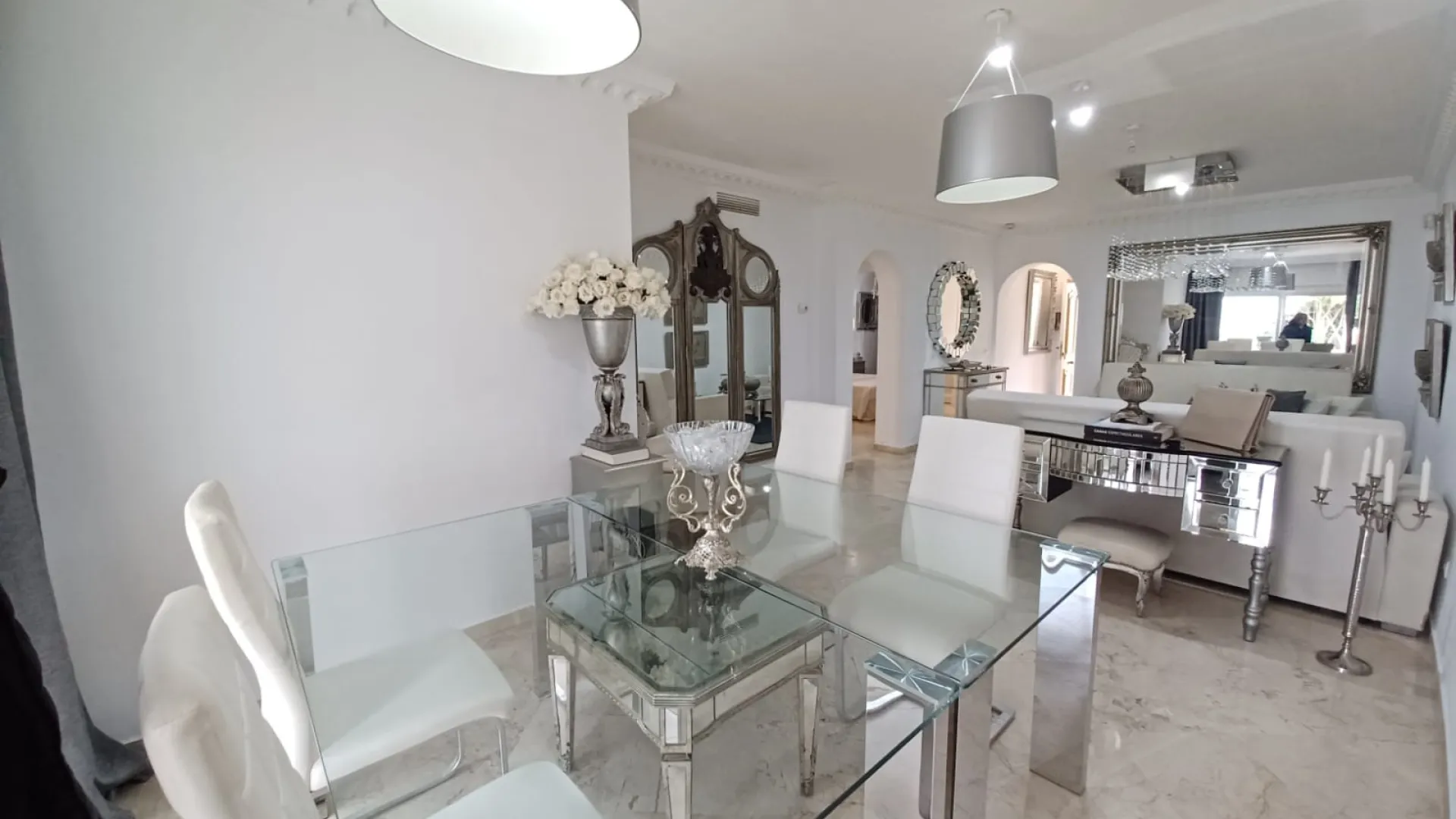 Apartamento en venta con 2 dormitorios en Guadalmina Alta