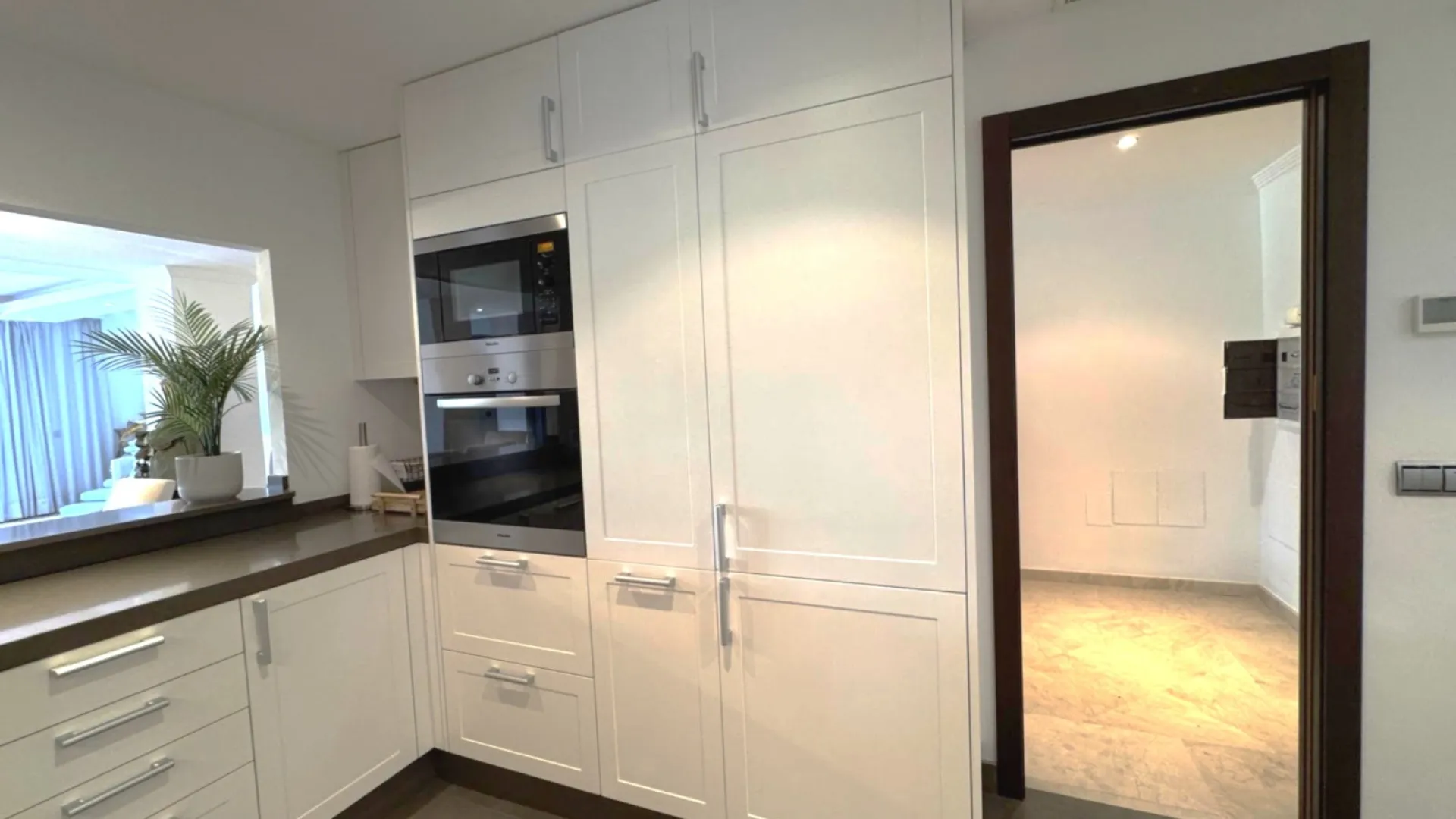 Buy apartment in Magna Marbella