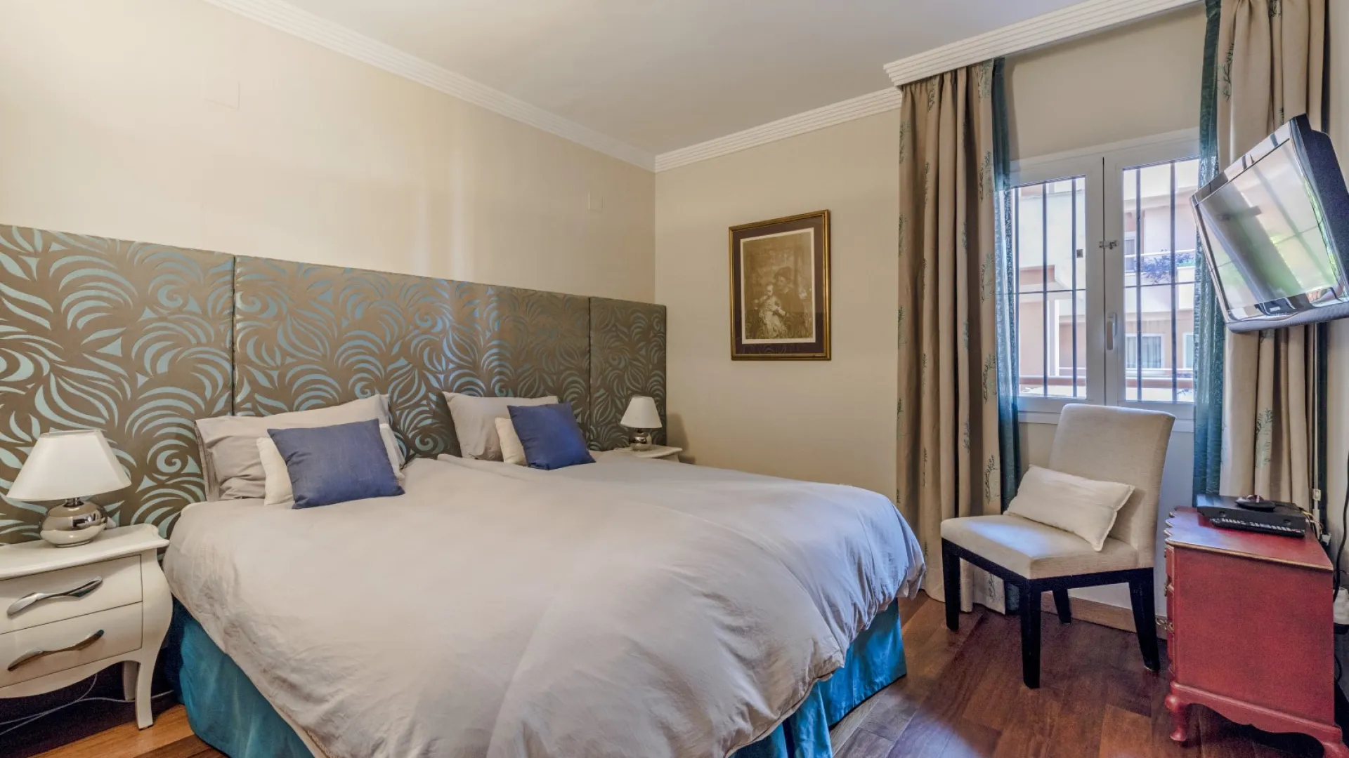 Buy apartment in Magna Marbella