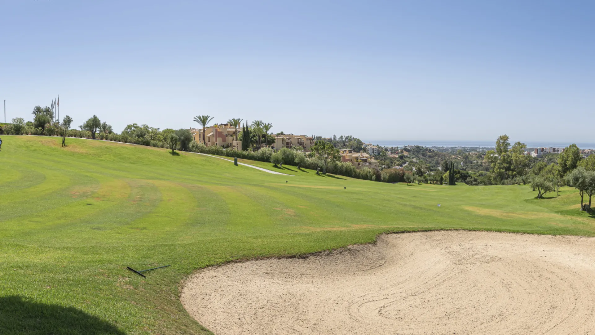 Villa for sale in Los Arqueros with 6 bedrooms