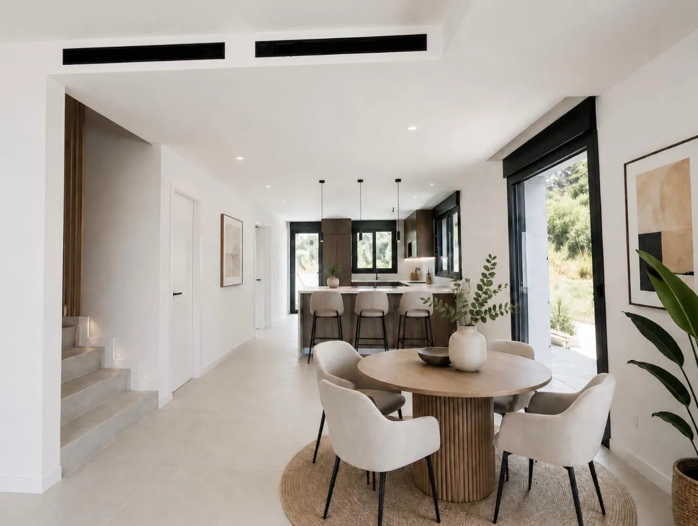 For sale semi detached villa in Estepona