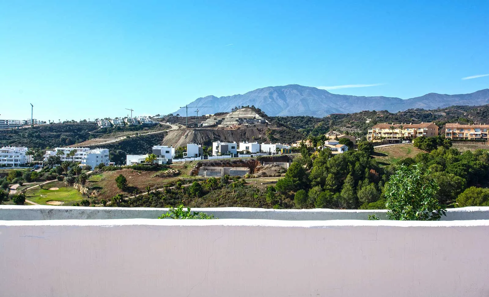 For sale duplex penthouse in La Resina Golf with 2 bedrooms