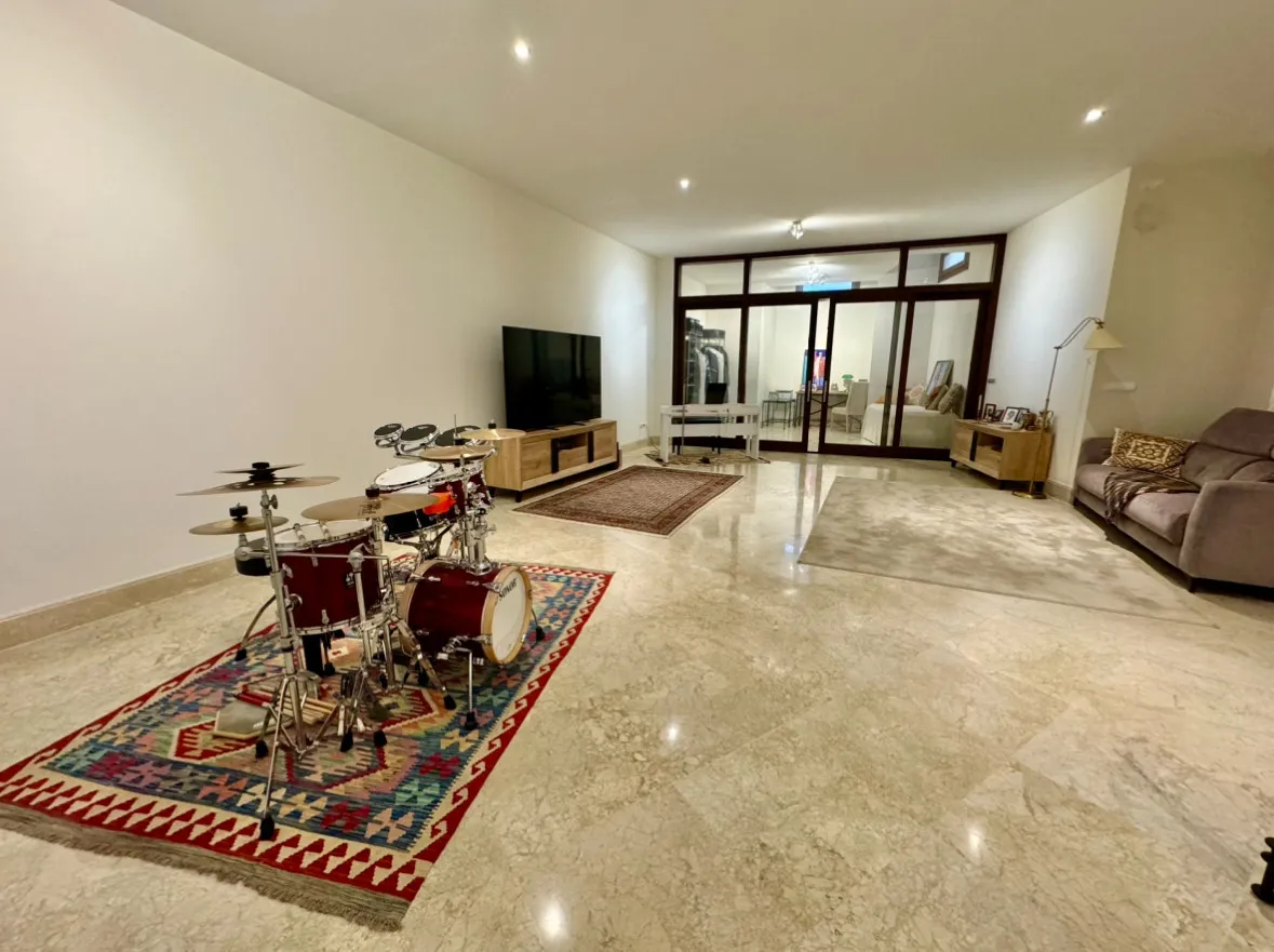 Ground floor apartment for sale in San Pedro Playa with 3 bedrooms