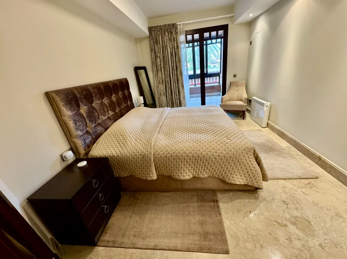 Ground floor apartment for sale in San Pedro Playa with 3 bedrooms