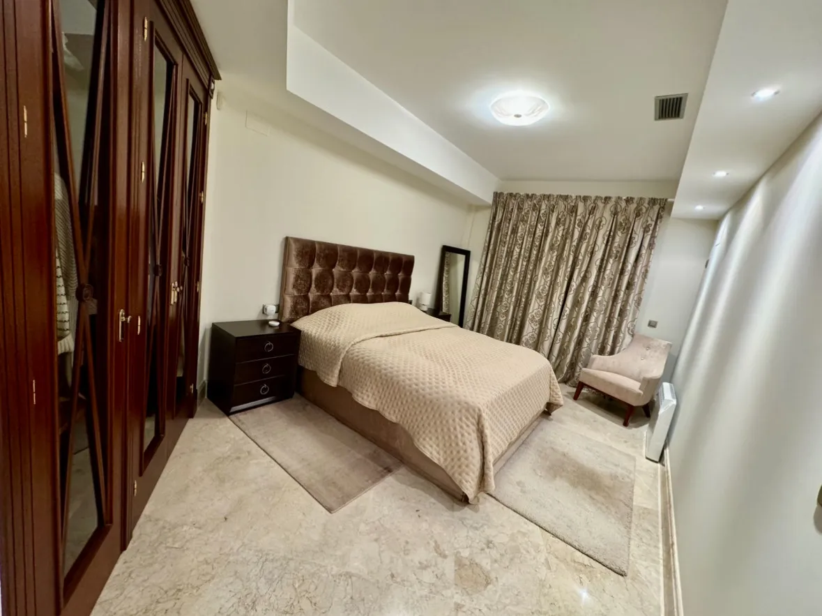 Ground floor apartment for sale in San Pedro Playa with 3 bedrooms