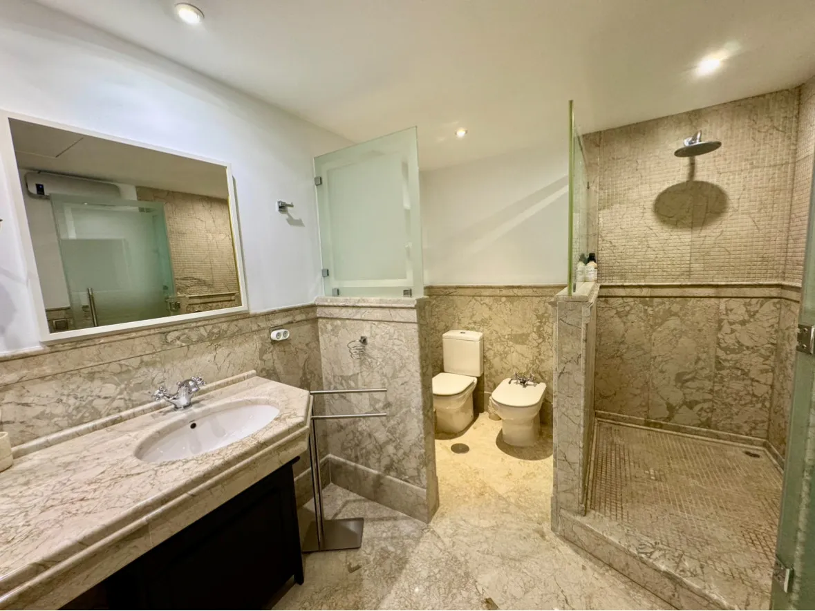 Ground floor apartment for sale in San Pedro Playa with 3 bedrooms