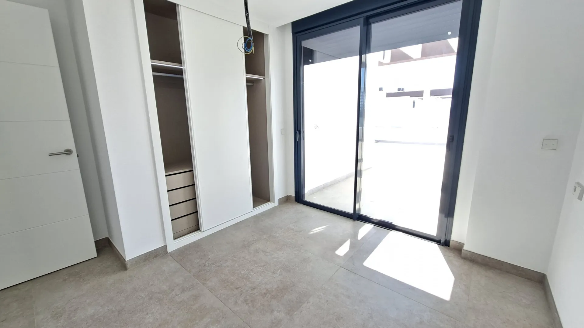 3 bedrooms Estepona East penthouse for sale
