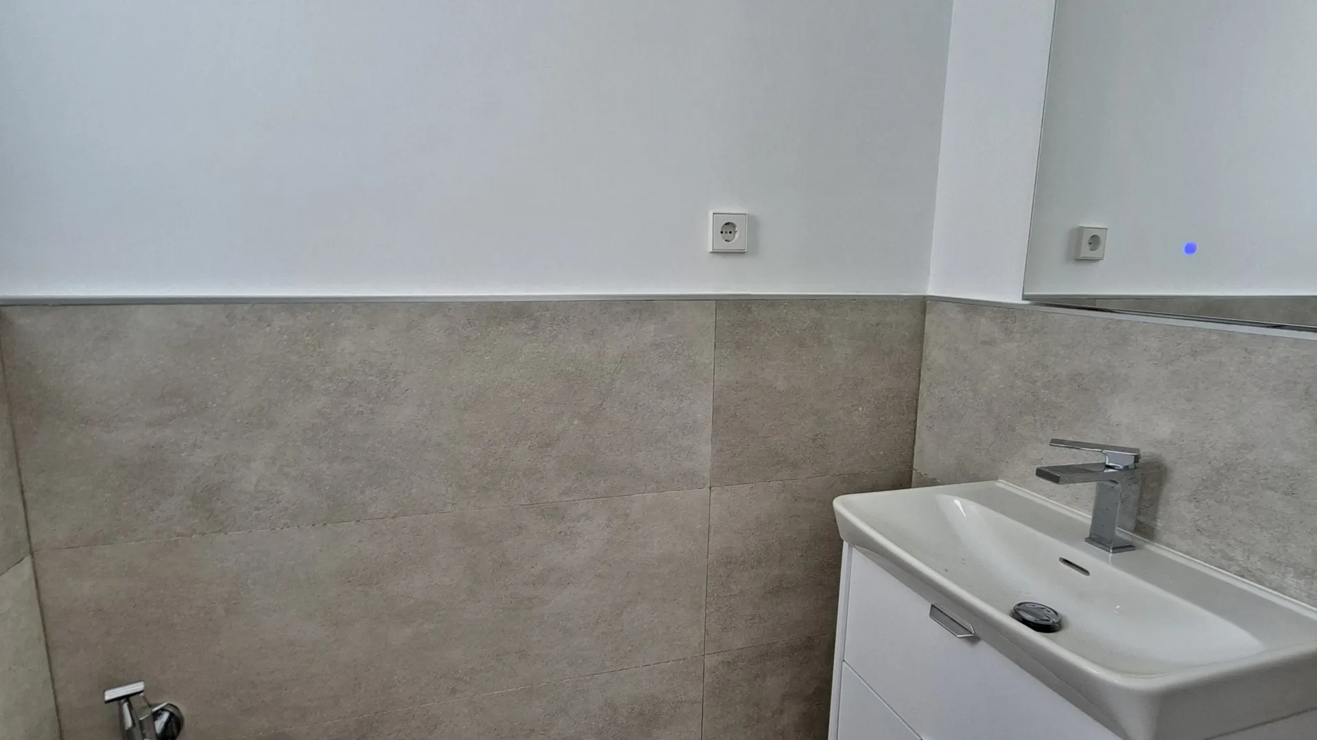 3 bedrooms Estepona East penthouse for sale