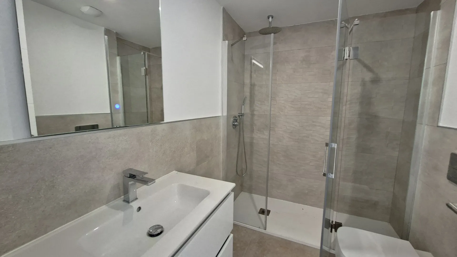 3 bedrooms Estepona East penthouse for sale