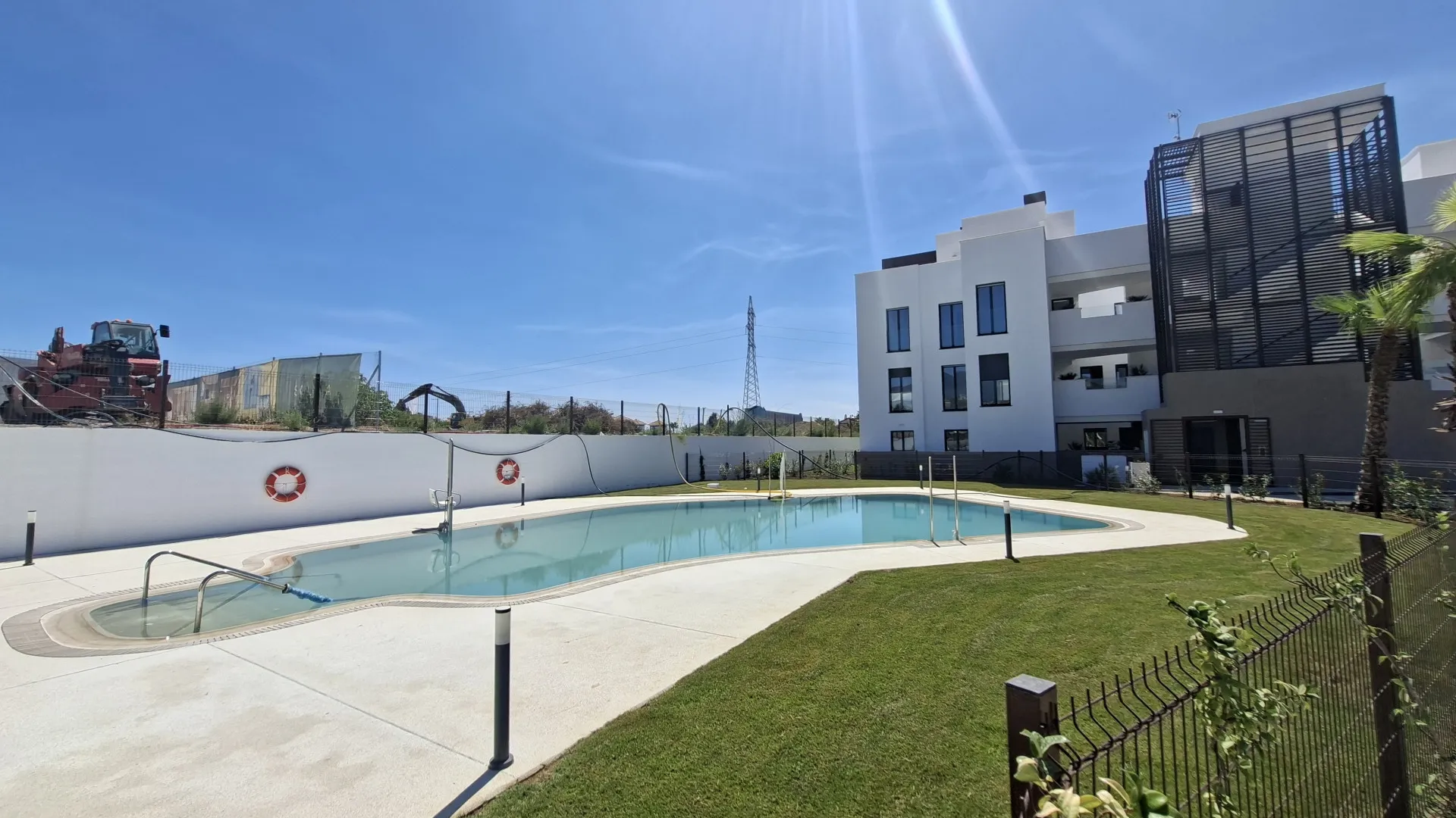 3 bedrooms Estepona East penthouse for sale