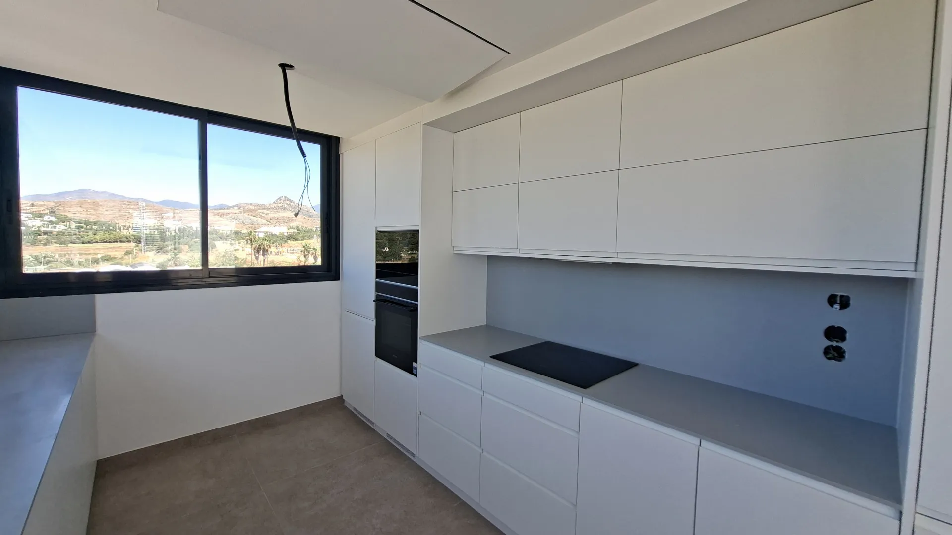 3 bedrooms Estepona East penthouse for sale