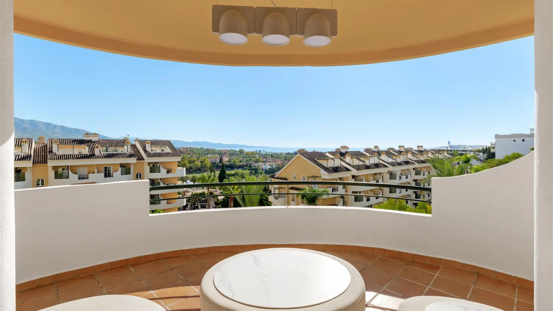 Señorio de Aloha, duplex a la venta