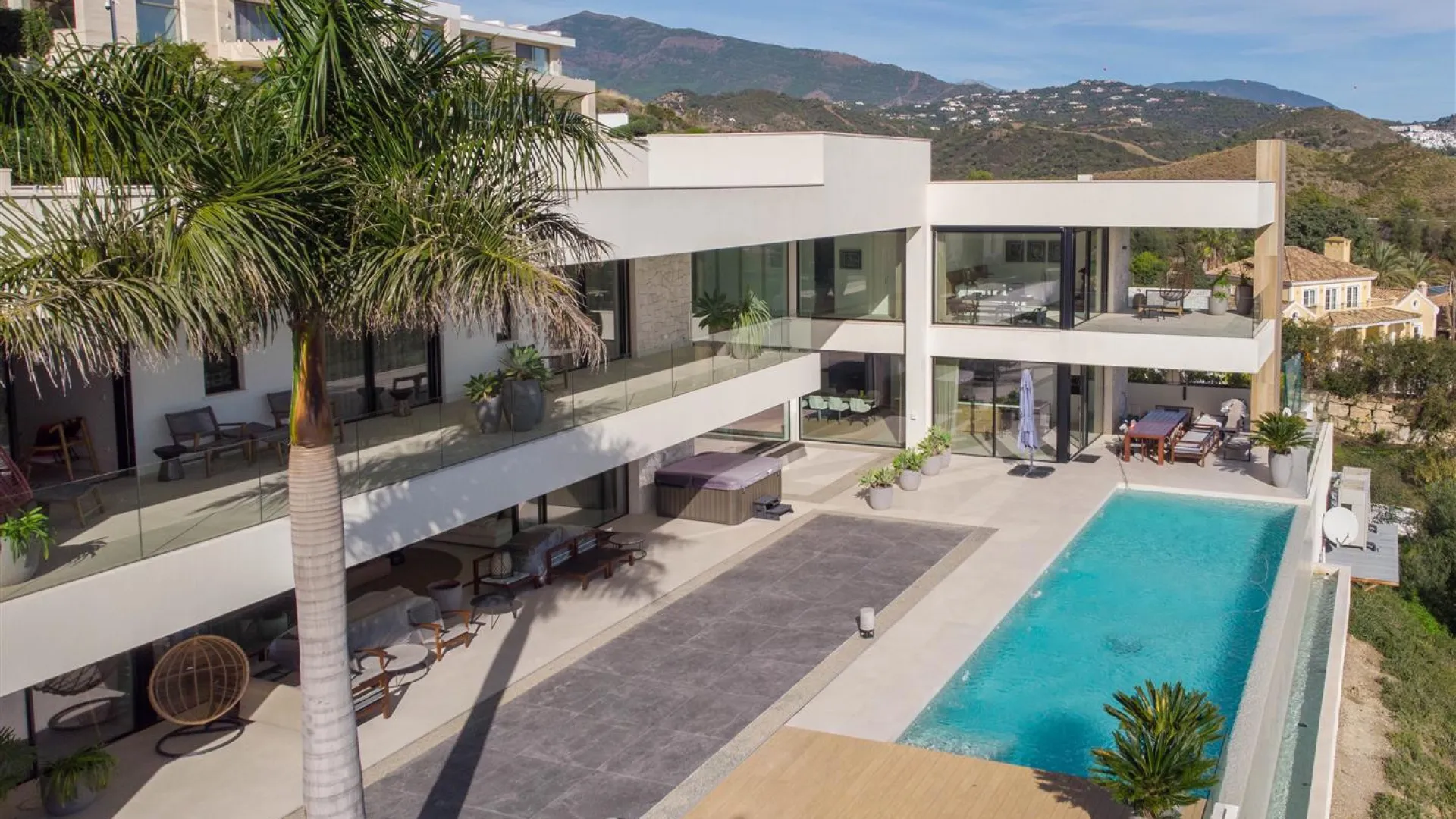 Villa for sale in La Alqueria with 5 bedrooms