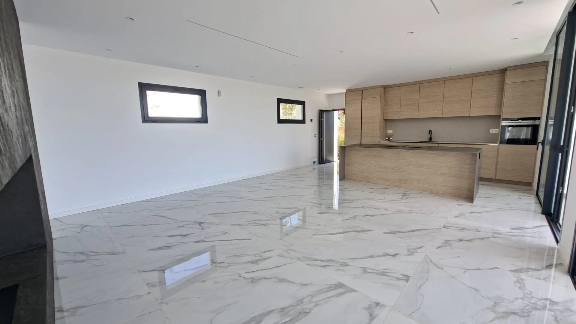Buy villa with 6 bedrooms in Paraiso Alto