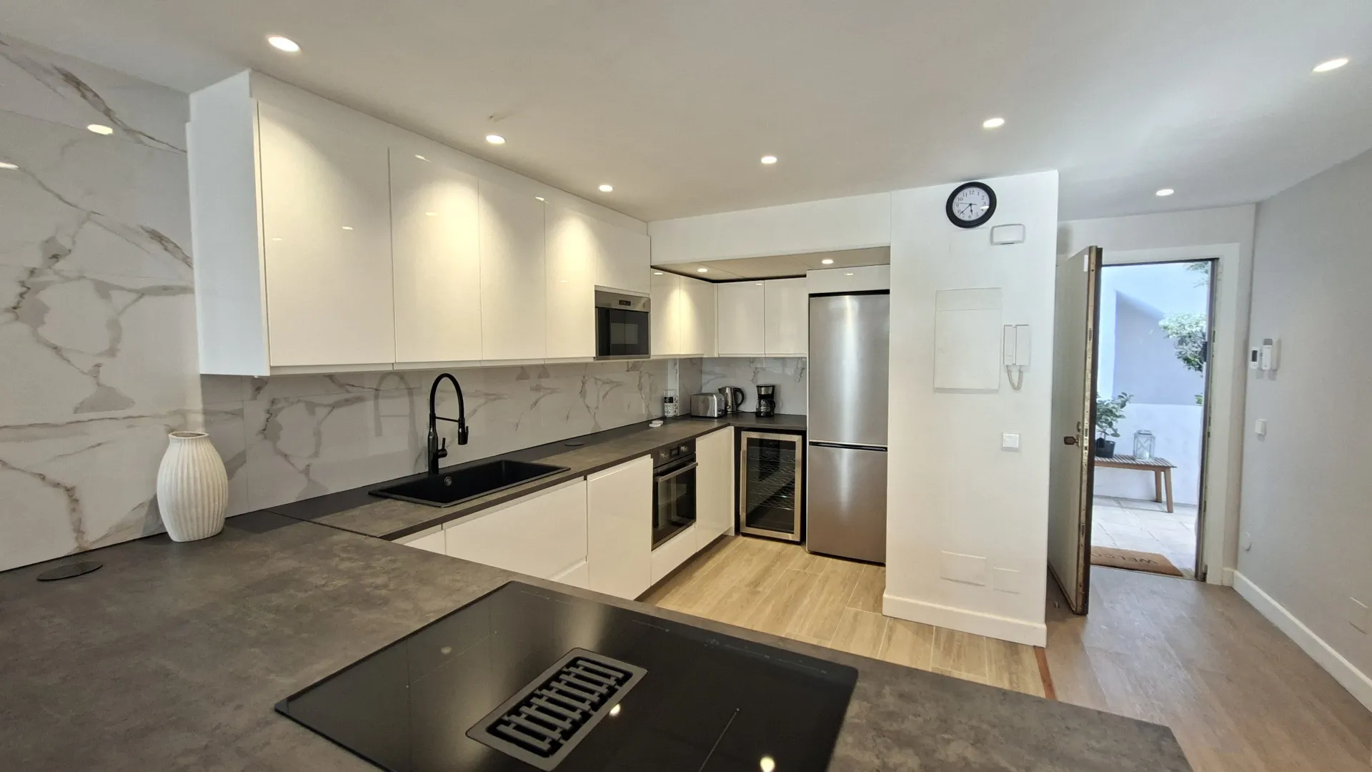 Se vende apartamento planta baja en Las Cascadas
