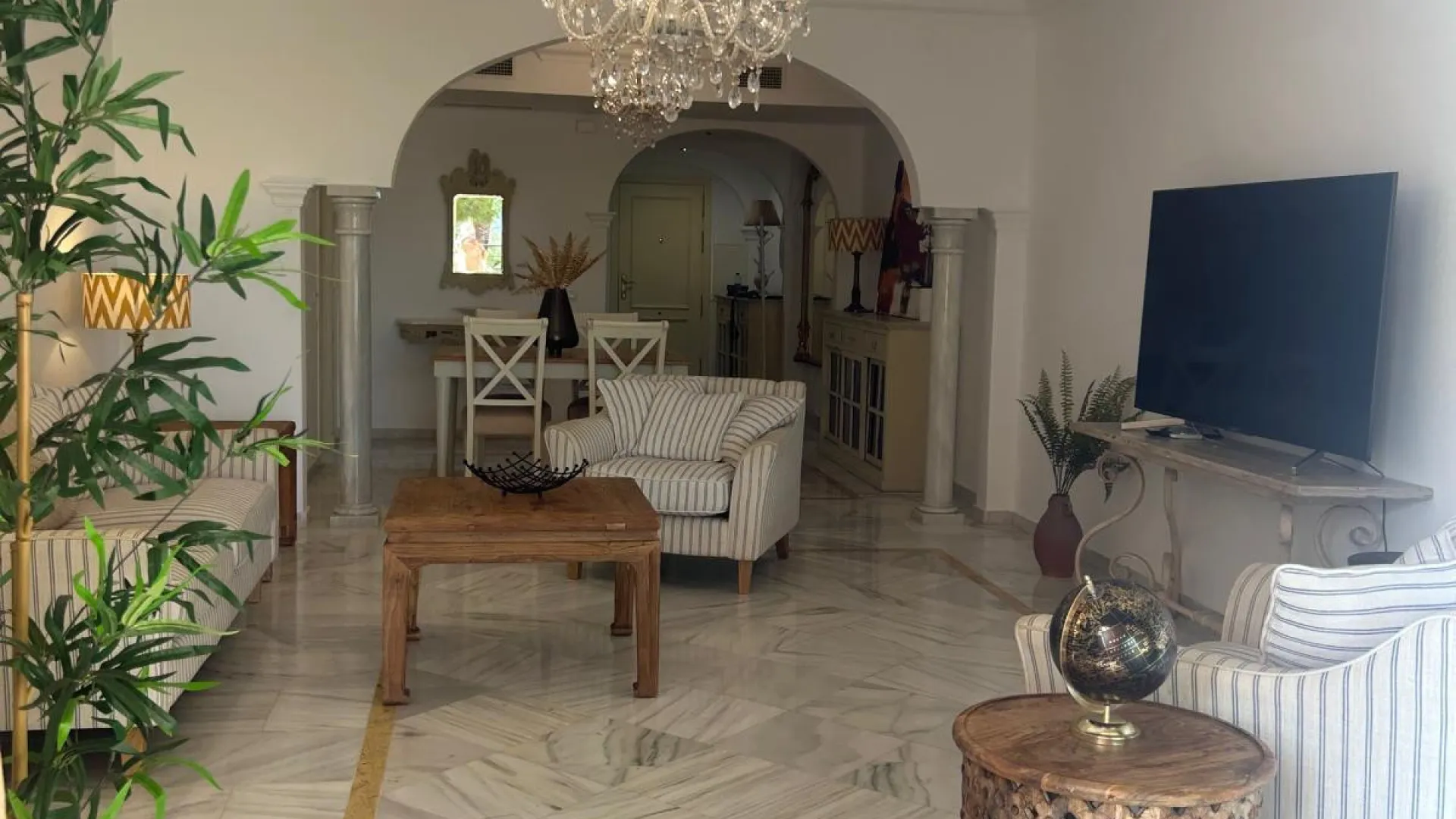Apartamento a la venta en Magna Marbella de 2 dormitorios