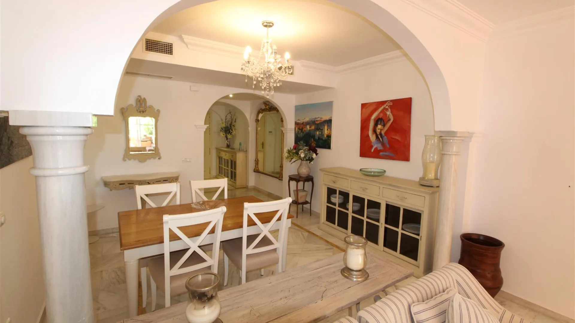Apartamento a la venta en Magna Marbella de 2 dormitorios