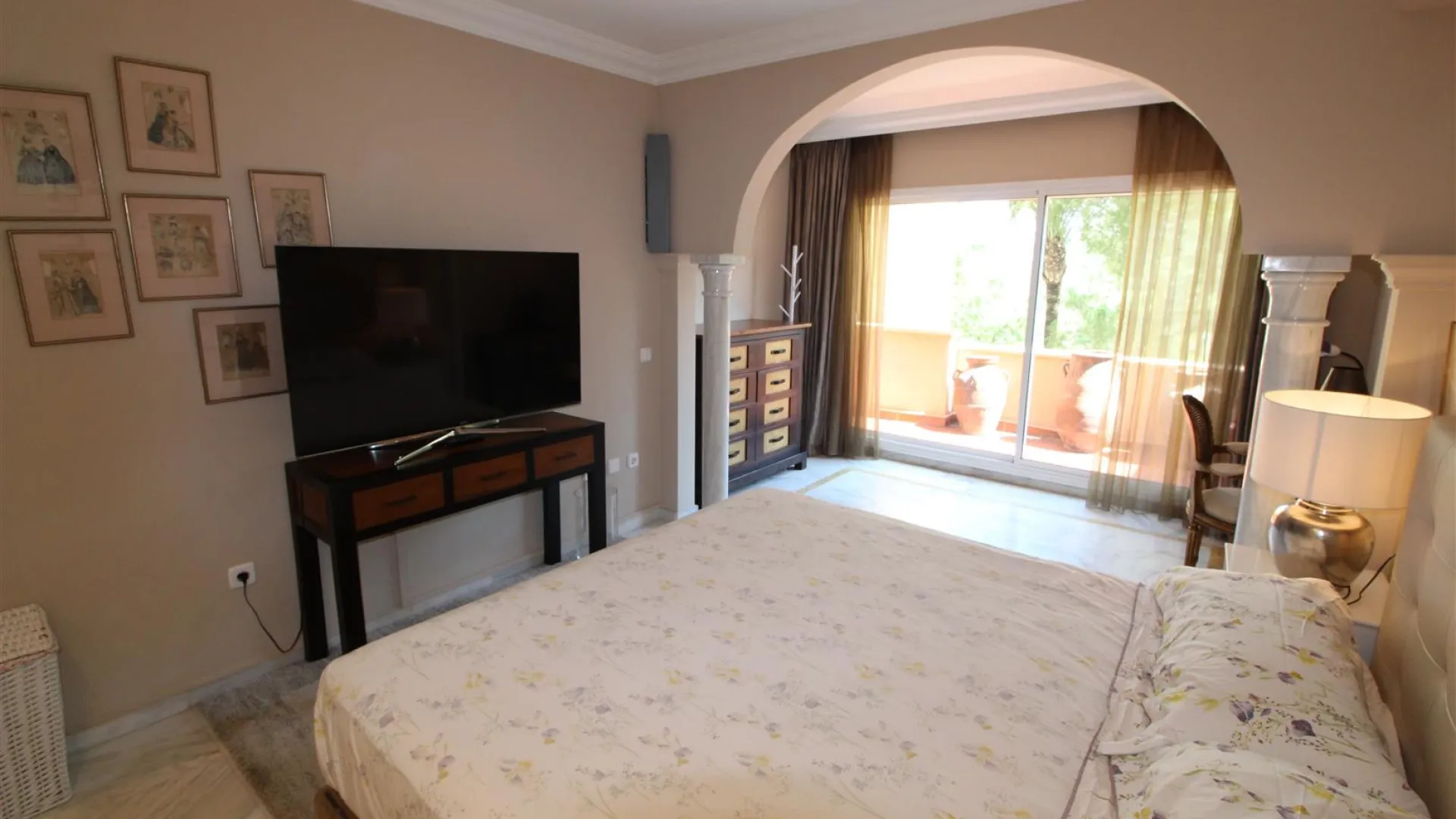 Apartamento a la venta en Magna Marbella de 2 dormitorios