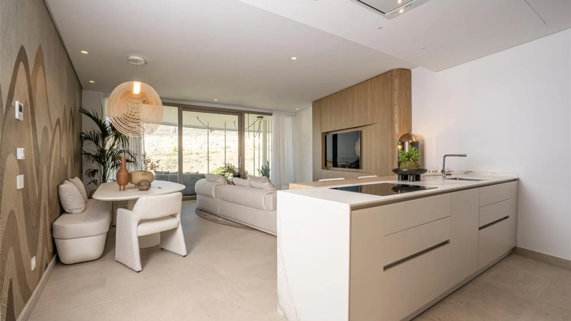 The View Marbella, apartamento planta baja en venta con 3 dormitorios