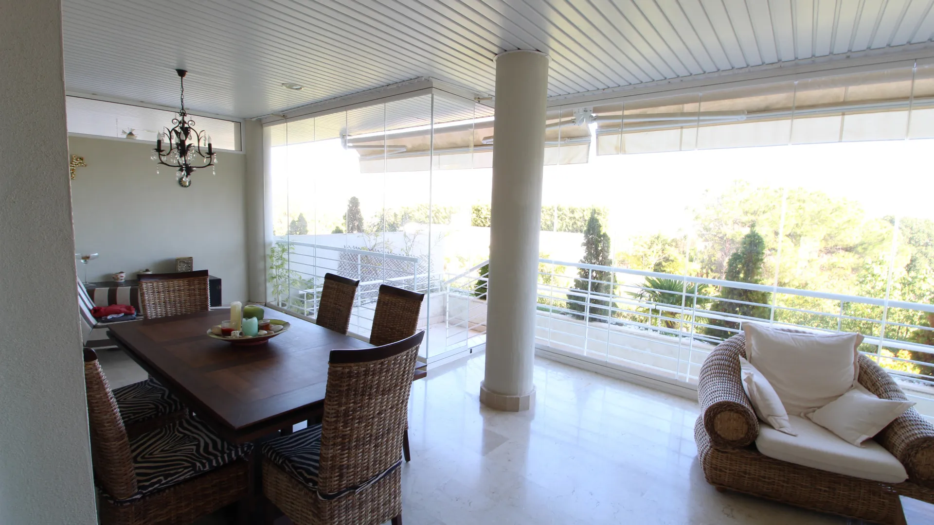 Apartamento planta baja en venta en La Corniche