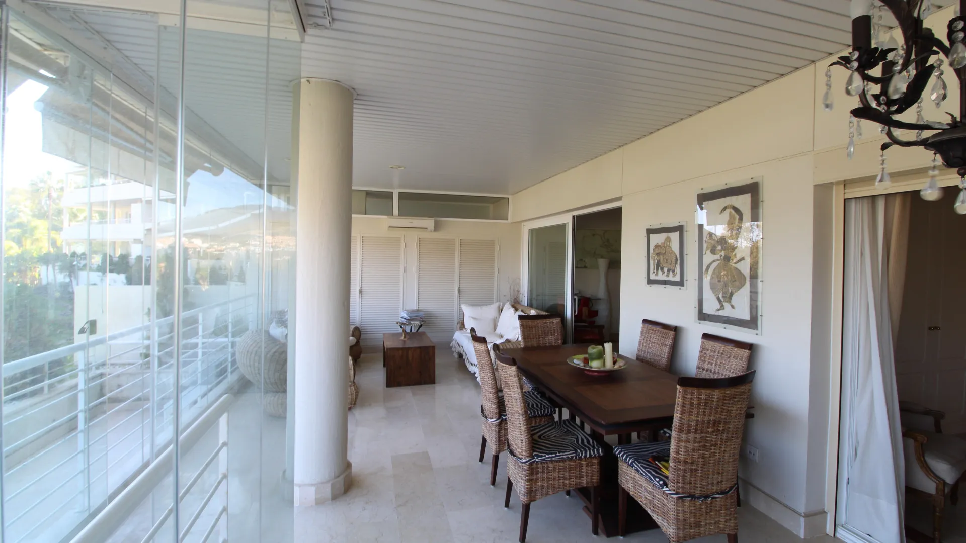 Apartamento planta baja en venta en La Corniche