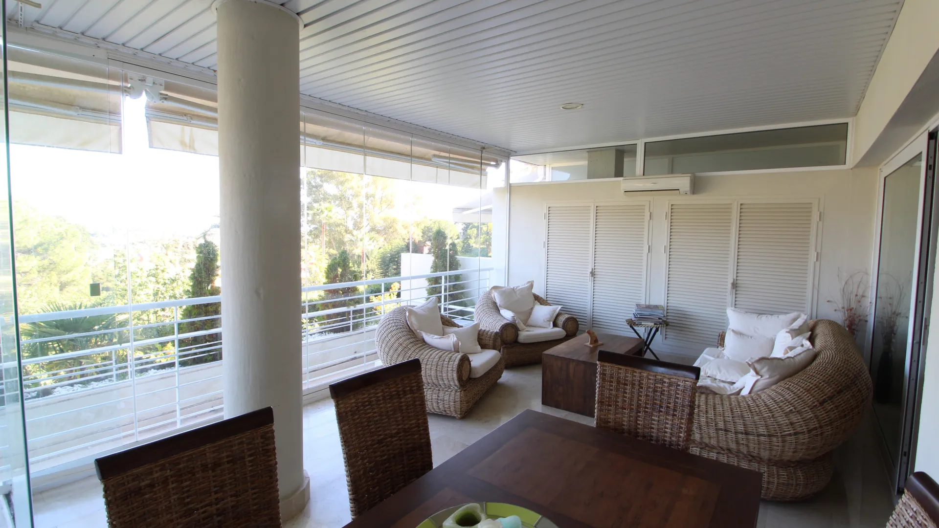 Apartamento planta baja en venta en La Corniche