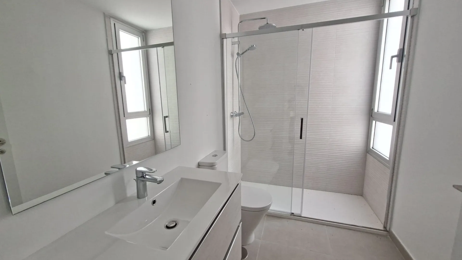Apartamento planta baja a la venta en Cancelada