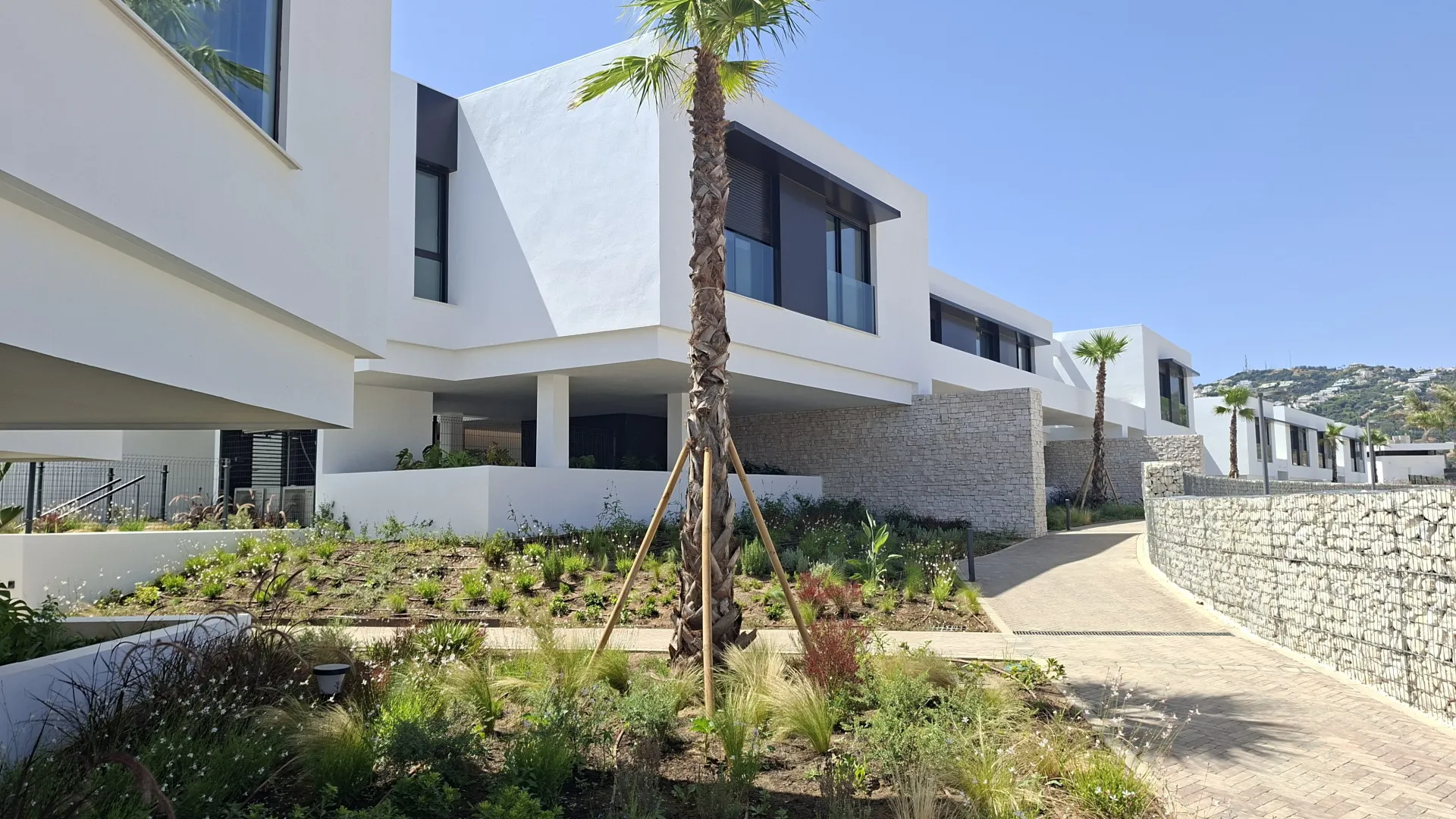 Apartamento a la venta en Marbella Este con 4 dormitorios