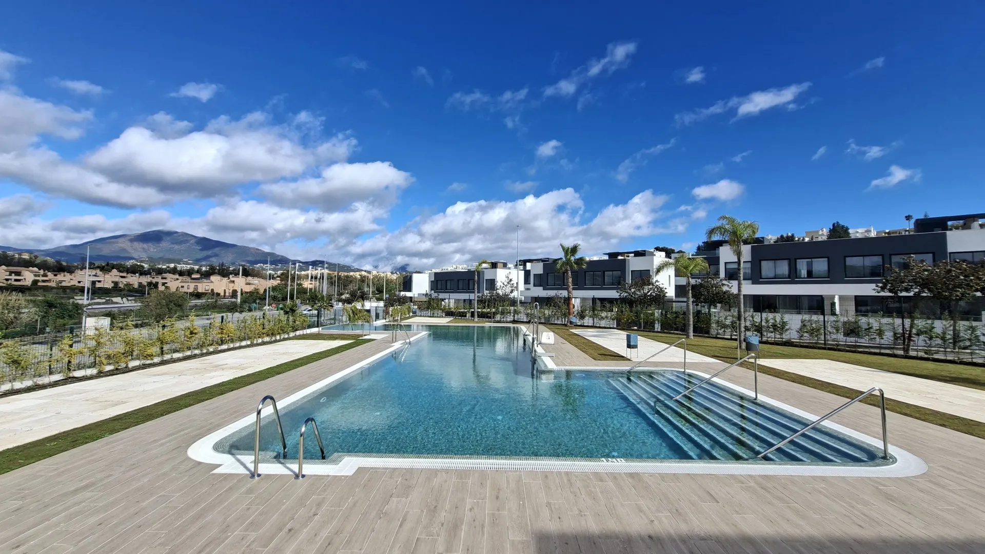 Buy El Campanario 3 bedrooms chalet