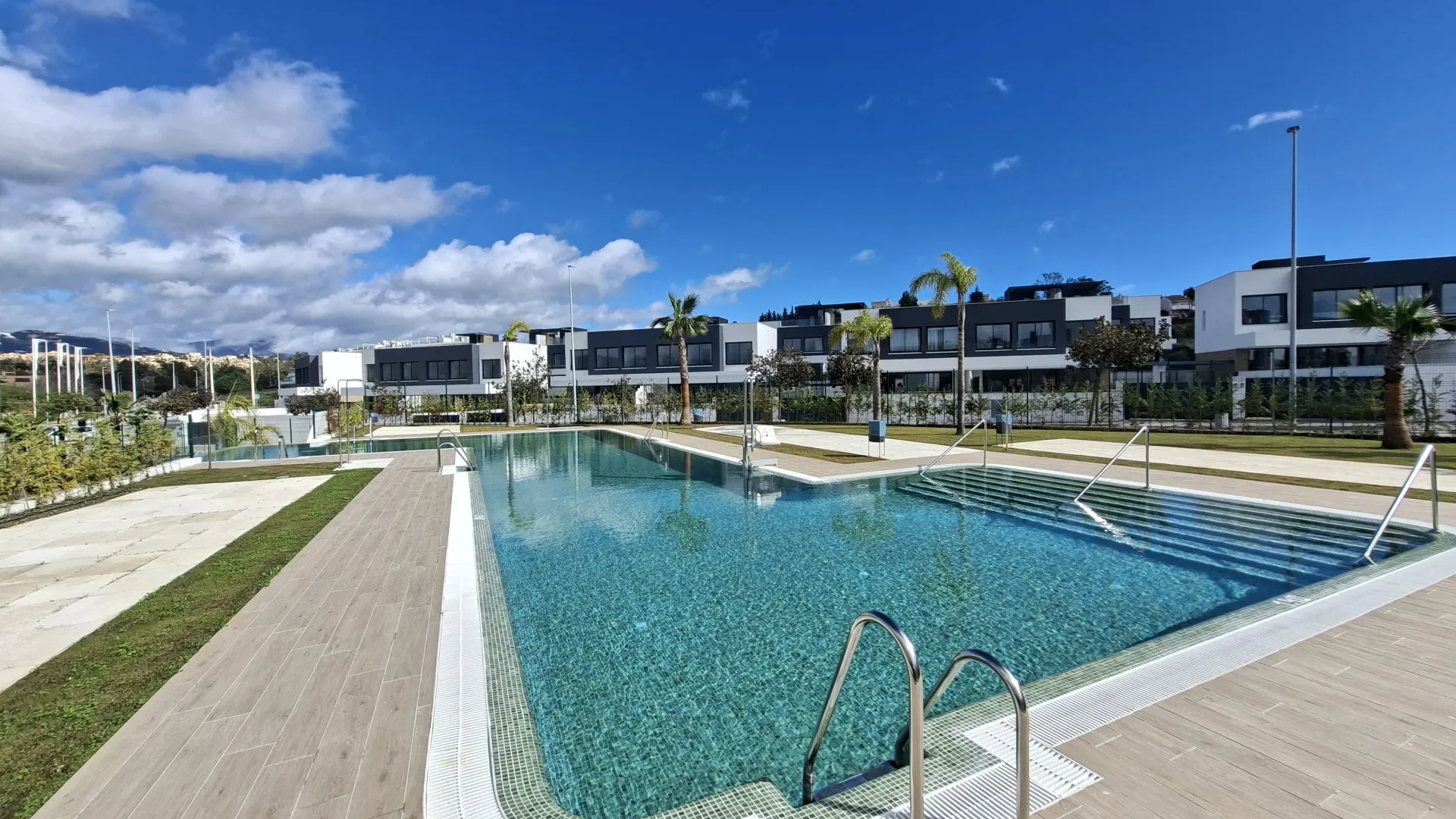 Buy El Campanario 3 bedrooms chalet