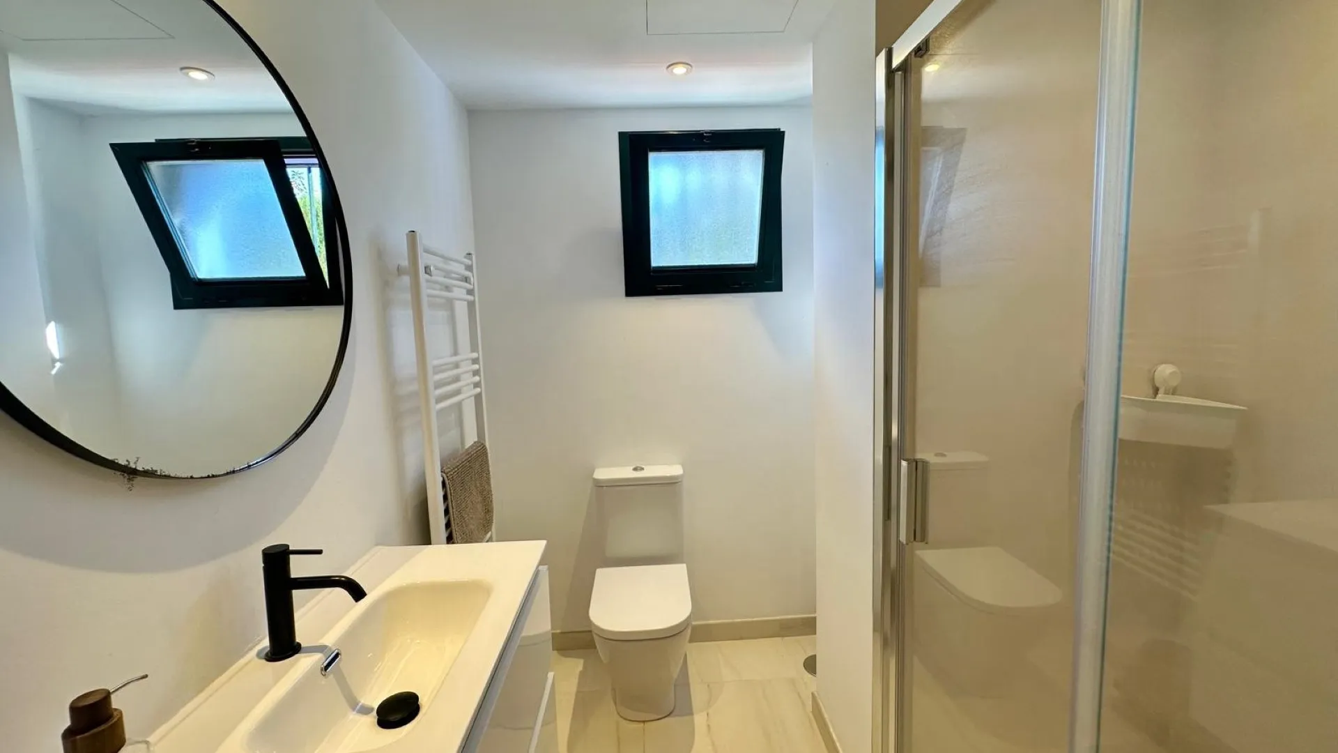 Se vende apartamento planta baja en Las Arenas
