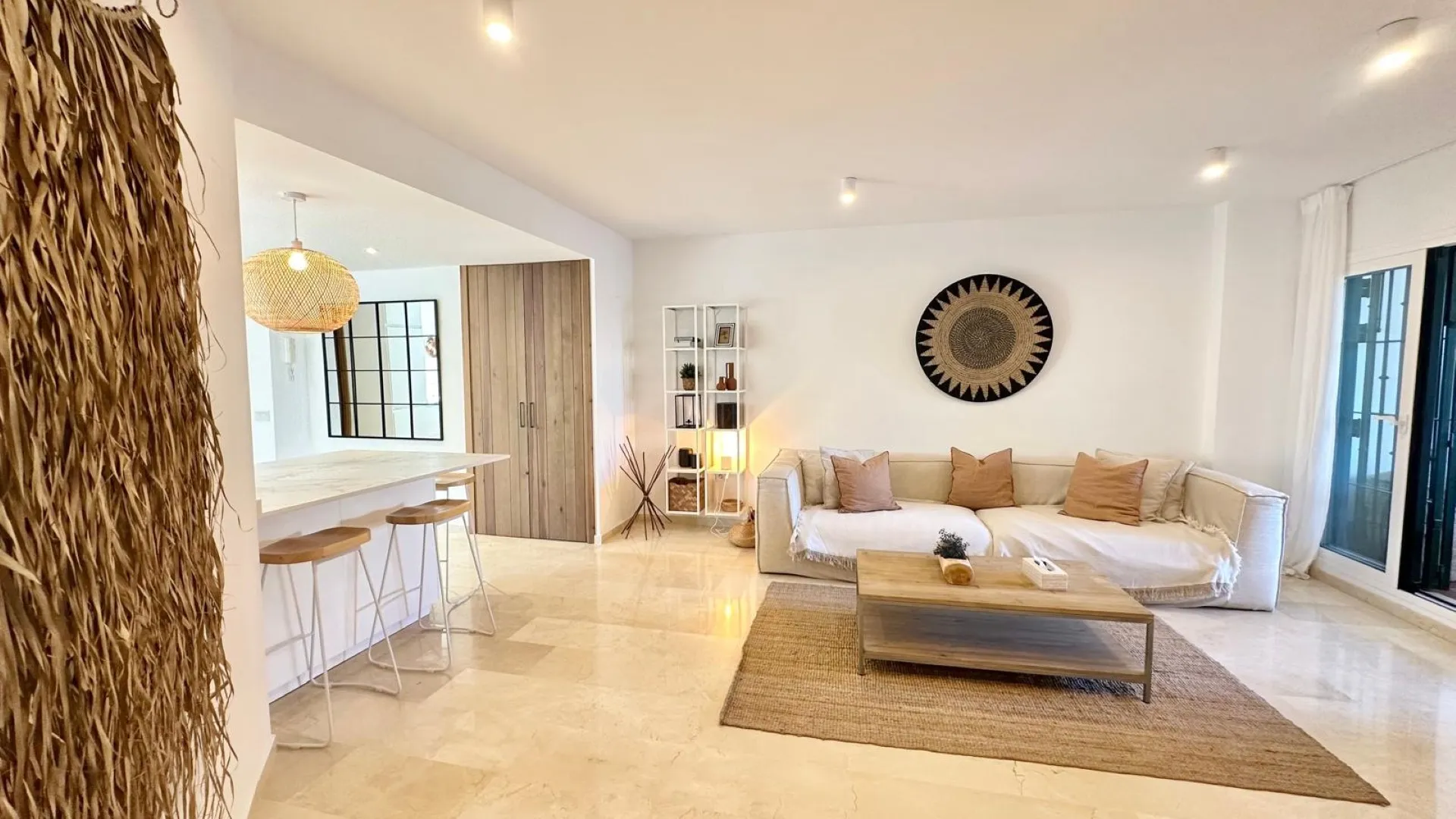 Se vende apartamento planta baja en Las Arenas