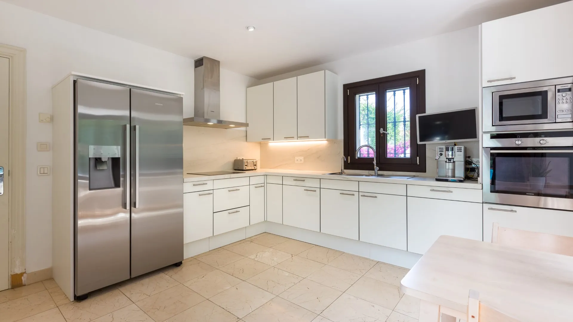 Casasola, villa de 5 dormitorios en venta