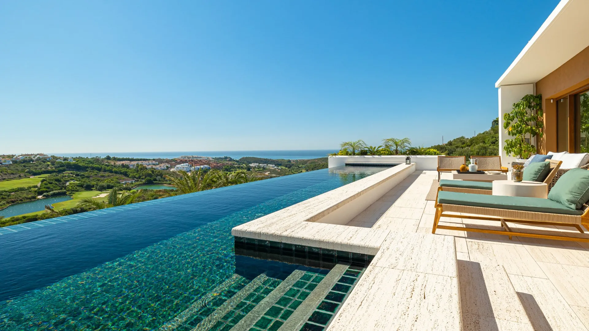 For sale villa in Finca Cortesin with 3 bedrooms