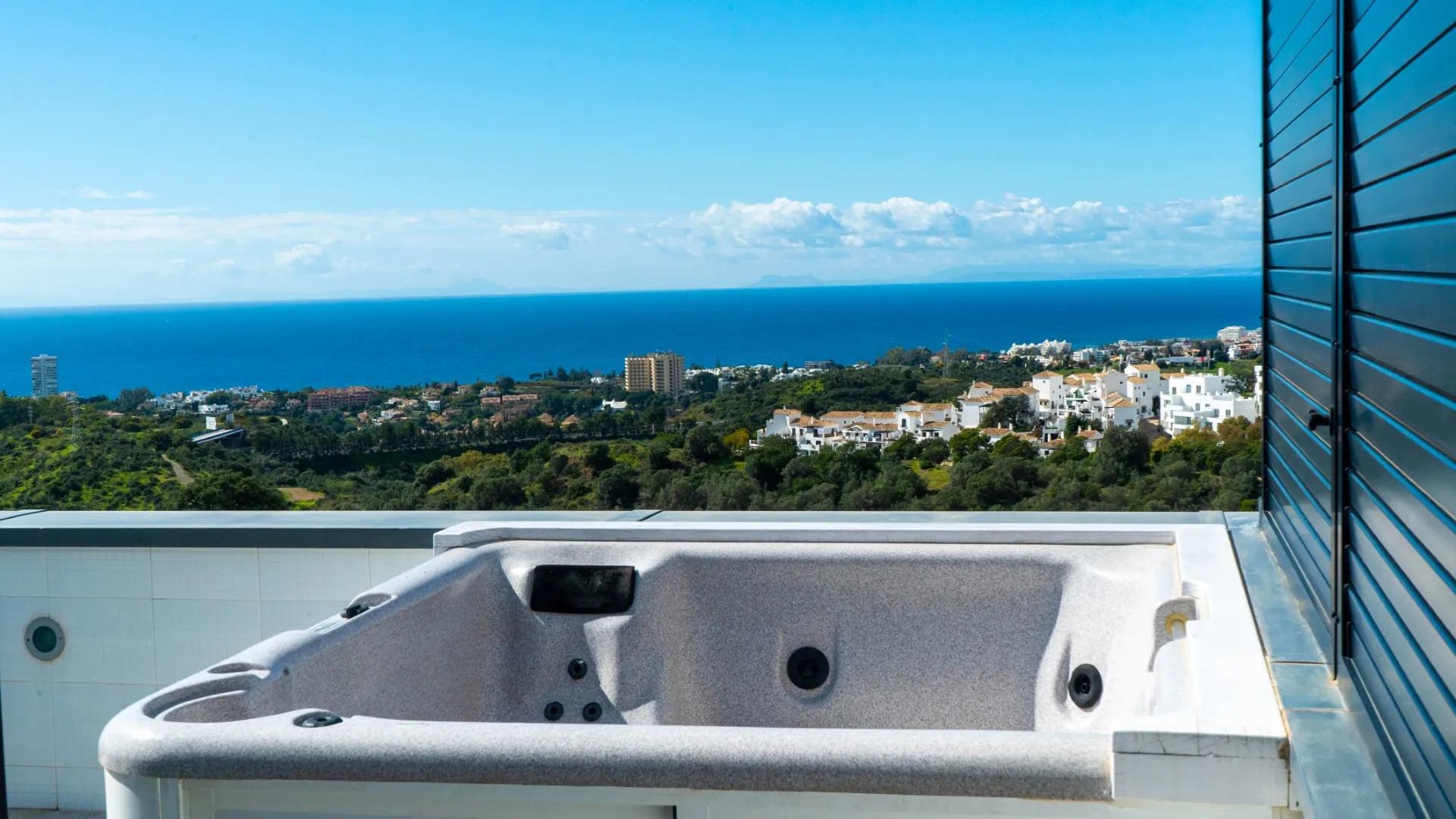 For sale villa in Los Altos de los Monteros