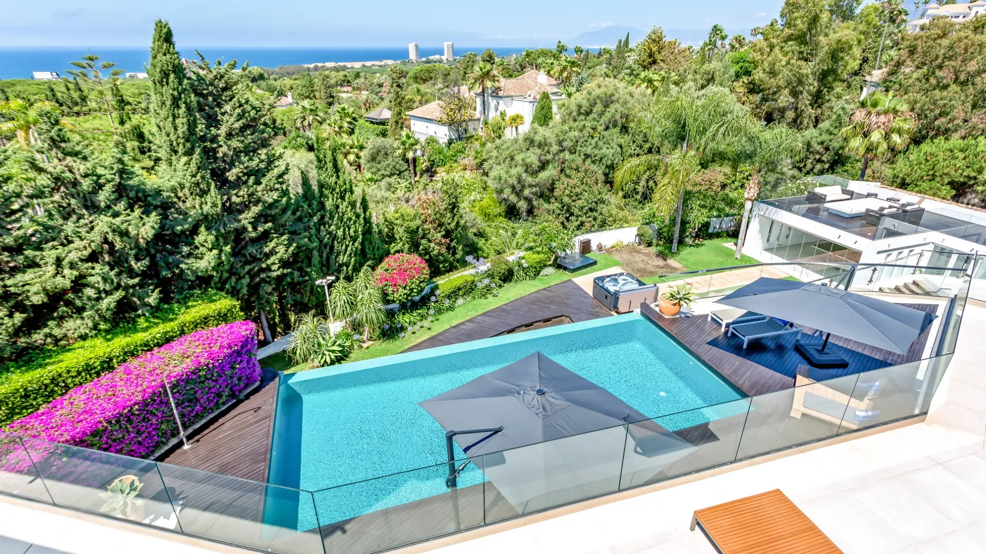 Villa a la venta con 6 dormitorios en Hacienda las Chapas