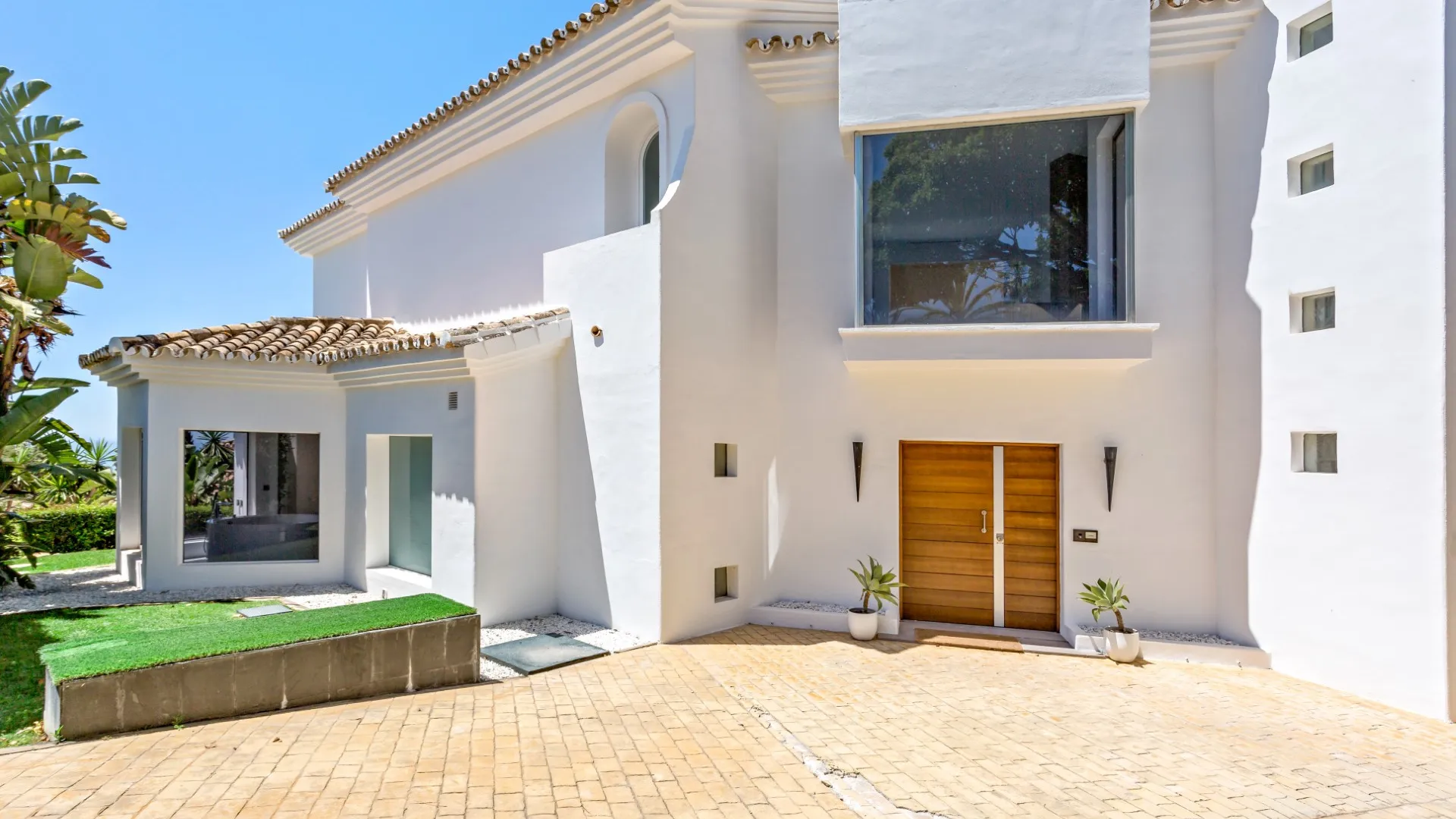 Villa a la venta con 6 dormitorios en Hacienda las Chapas