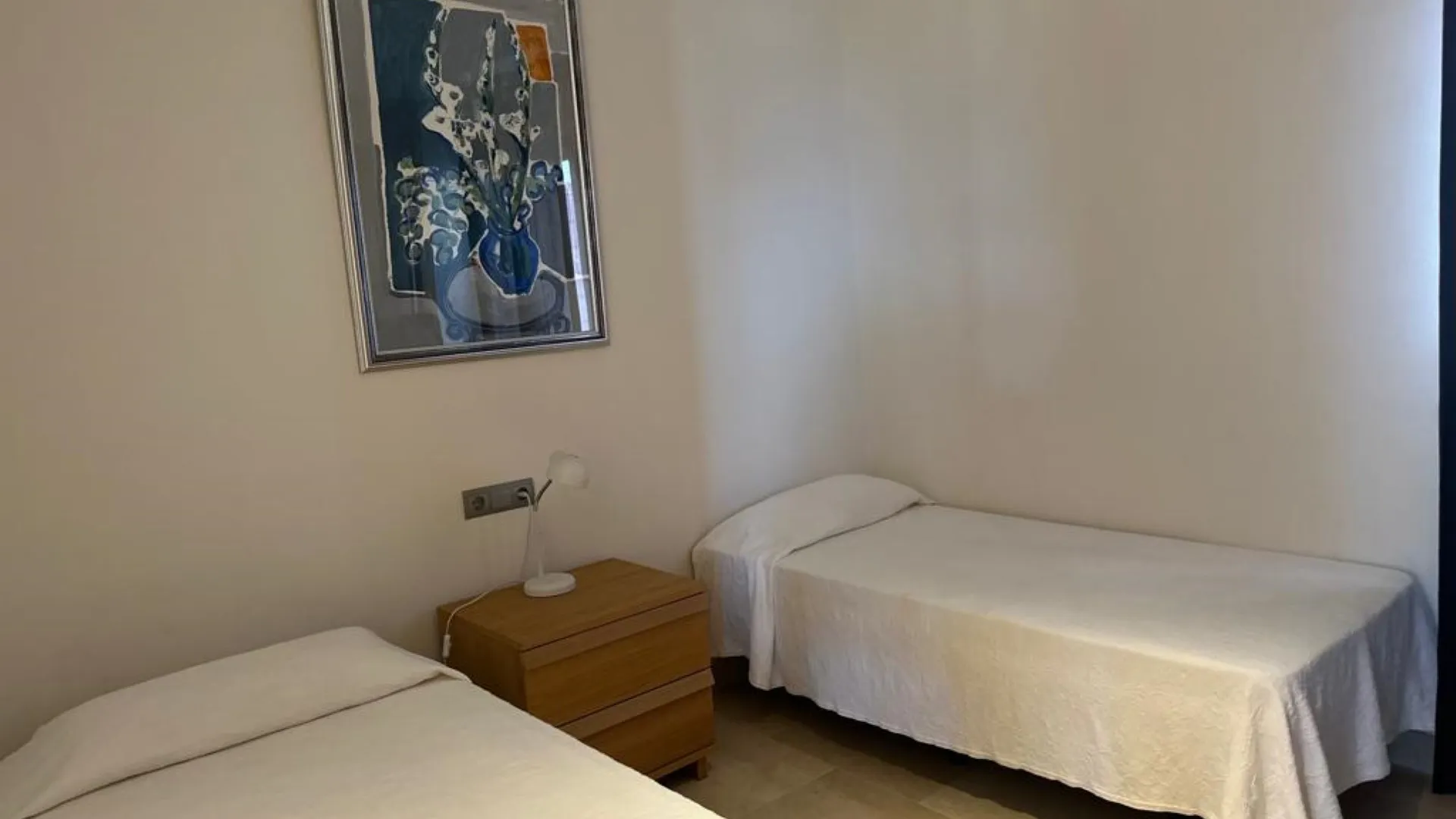Town house for sale in Benahavis with 4 bedrooms