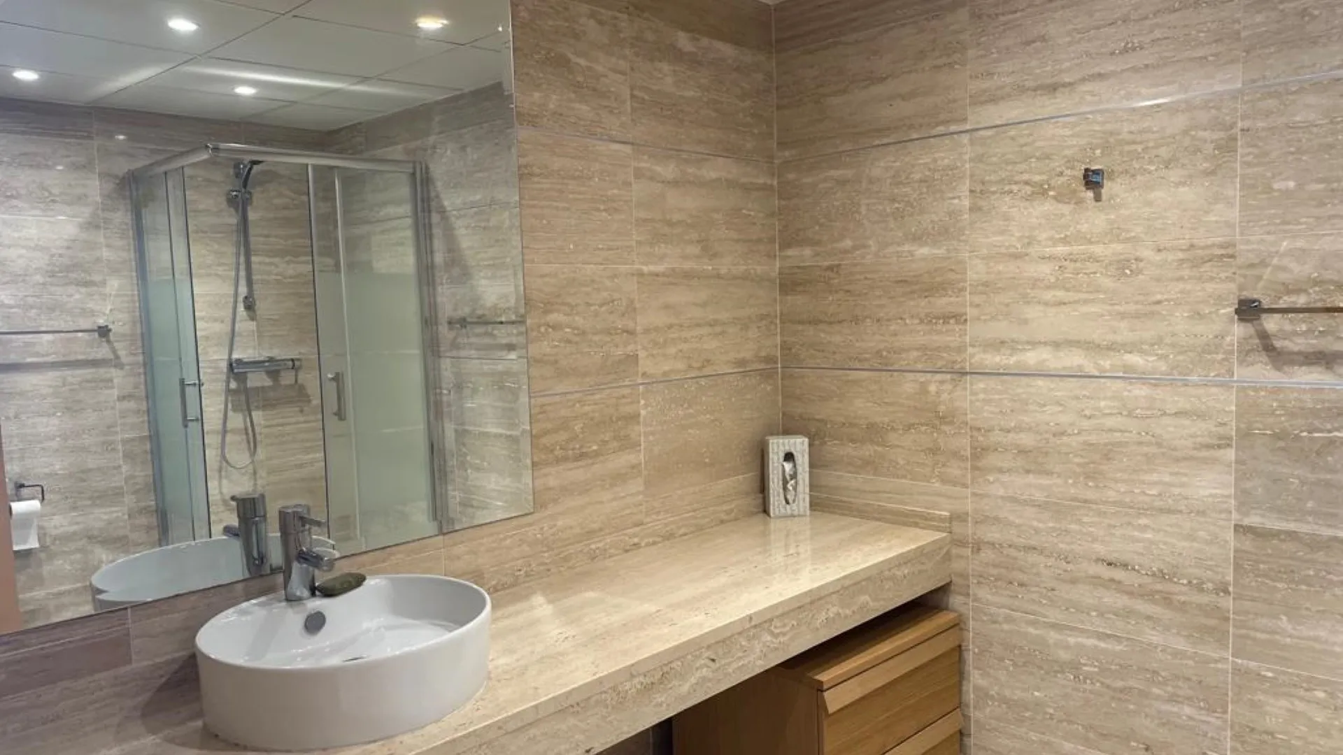 Town house for sale in Benahavis with 4 bedrooms