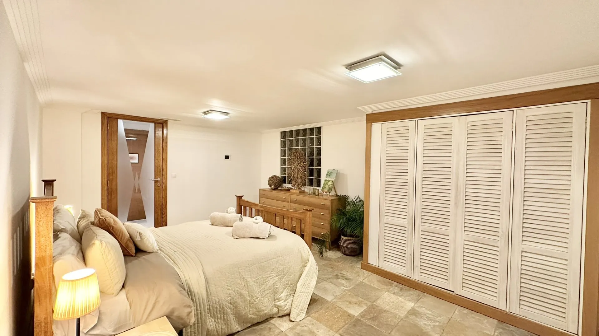 Villa con 7 dormitorios en venta en Artola
