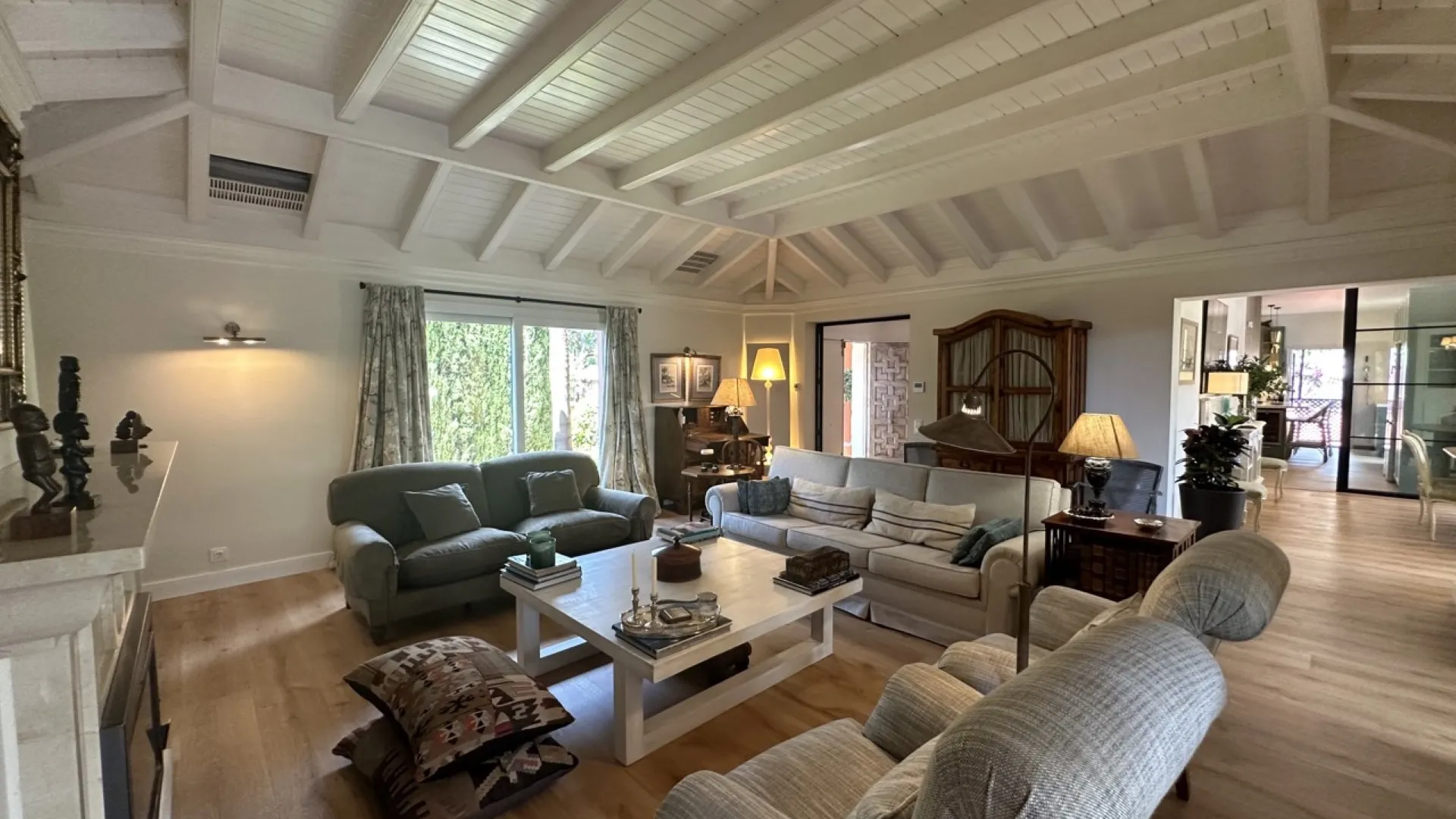 Altos de Puente Romano 5 bedrooms villa for sale