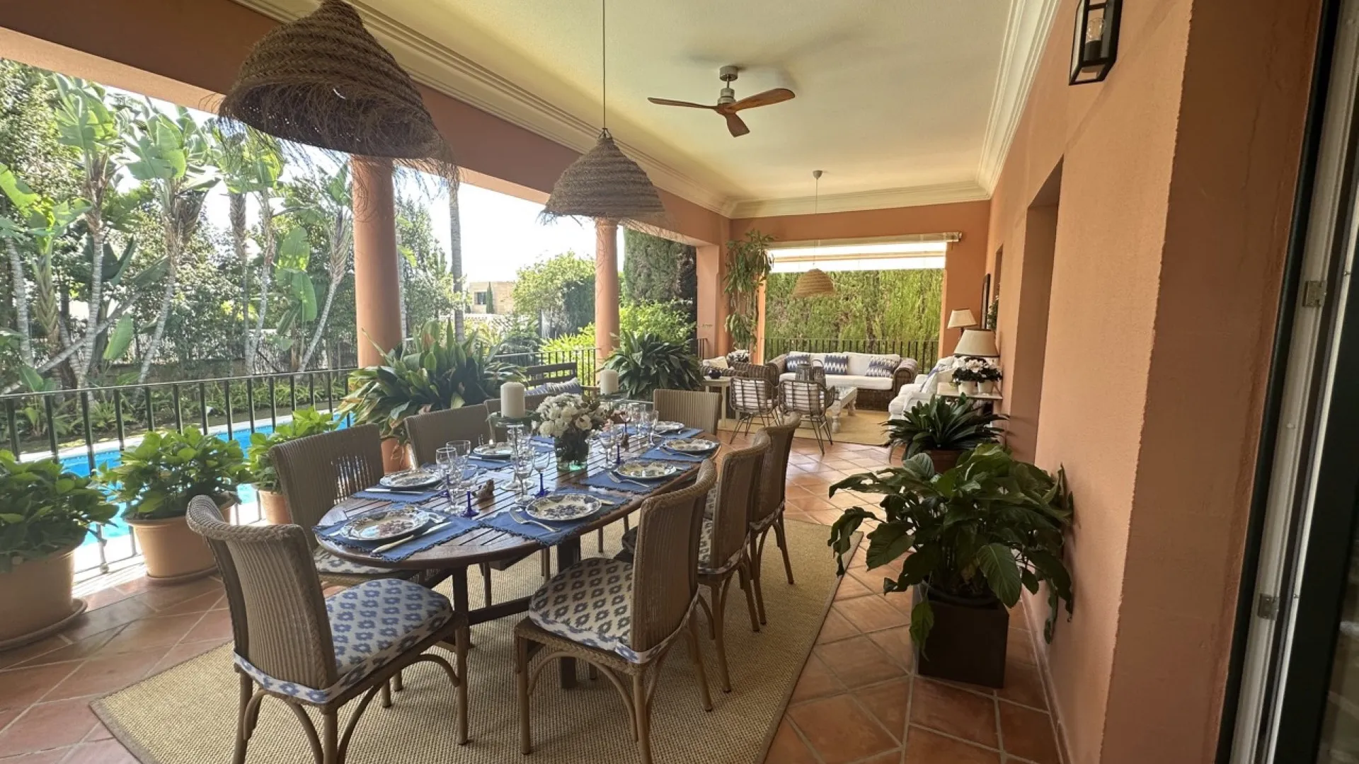 Altos de Puente Romano 5 bedrooms villa for sale