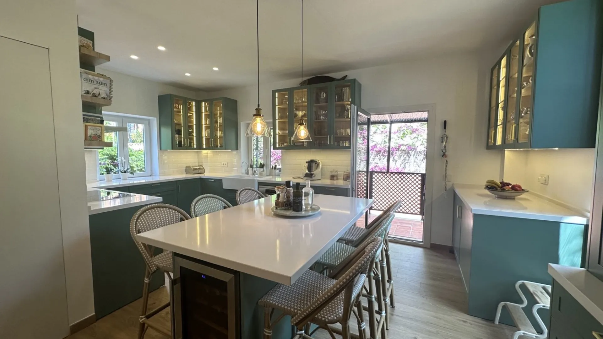 Altos de Puente Romano 5 bedrooms villa for sale