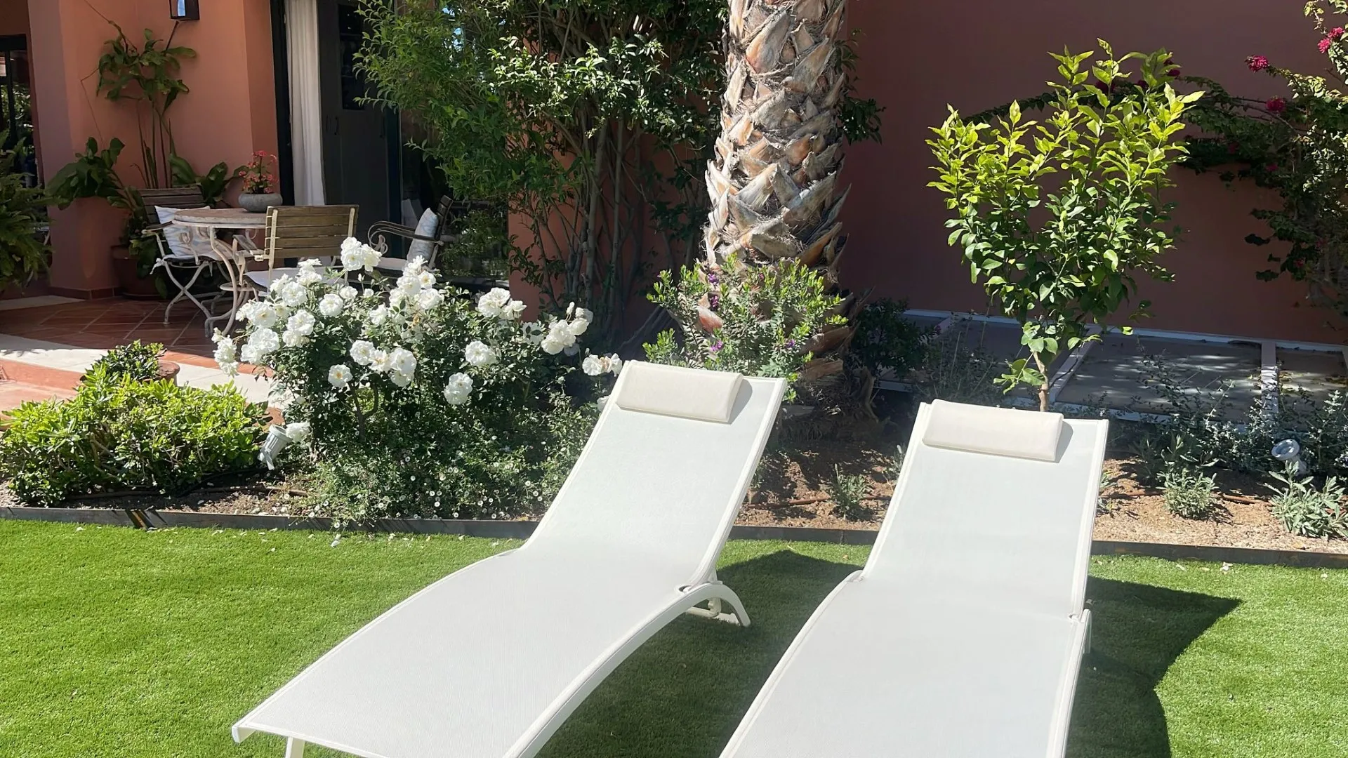 Altos de Puente Romano 5 bedrooms villa for sale